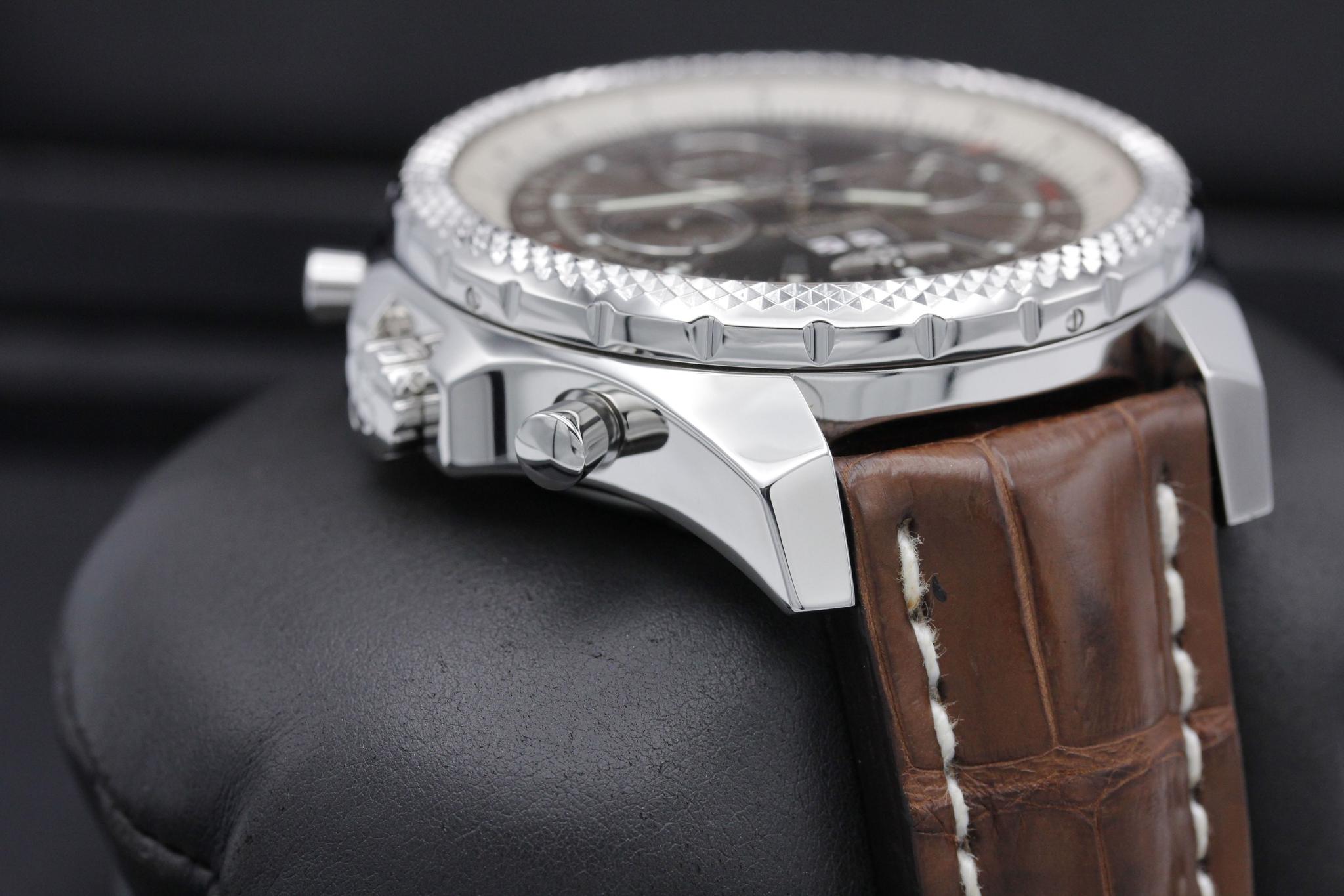 Watch Image 4