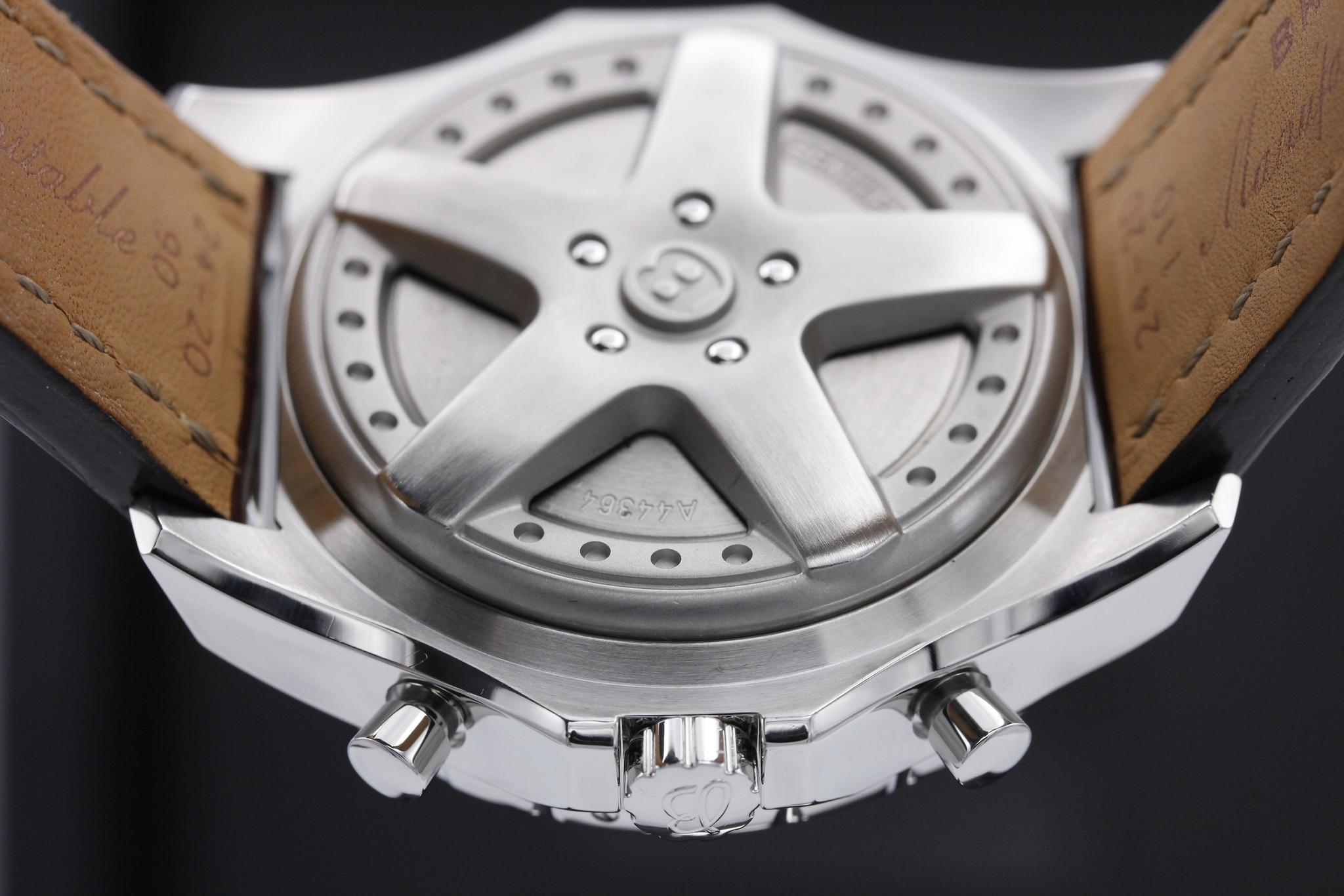 Watch Image 7