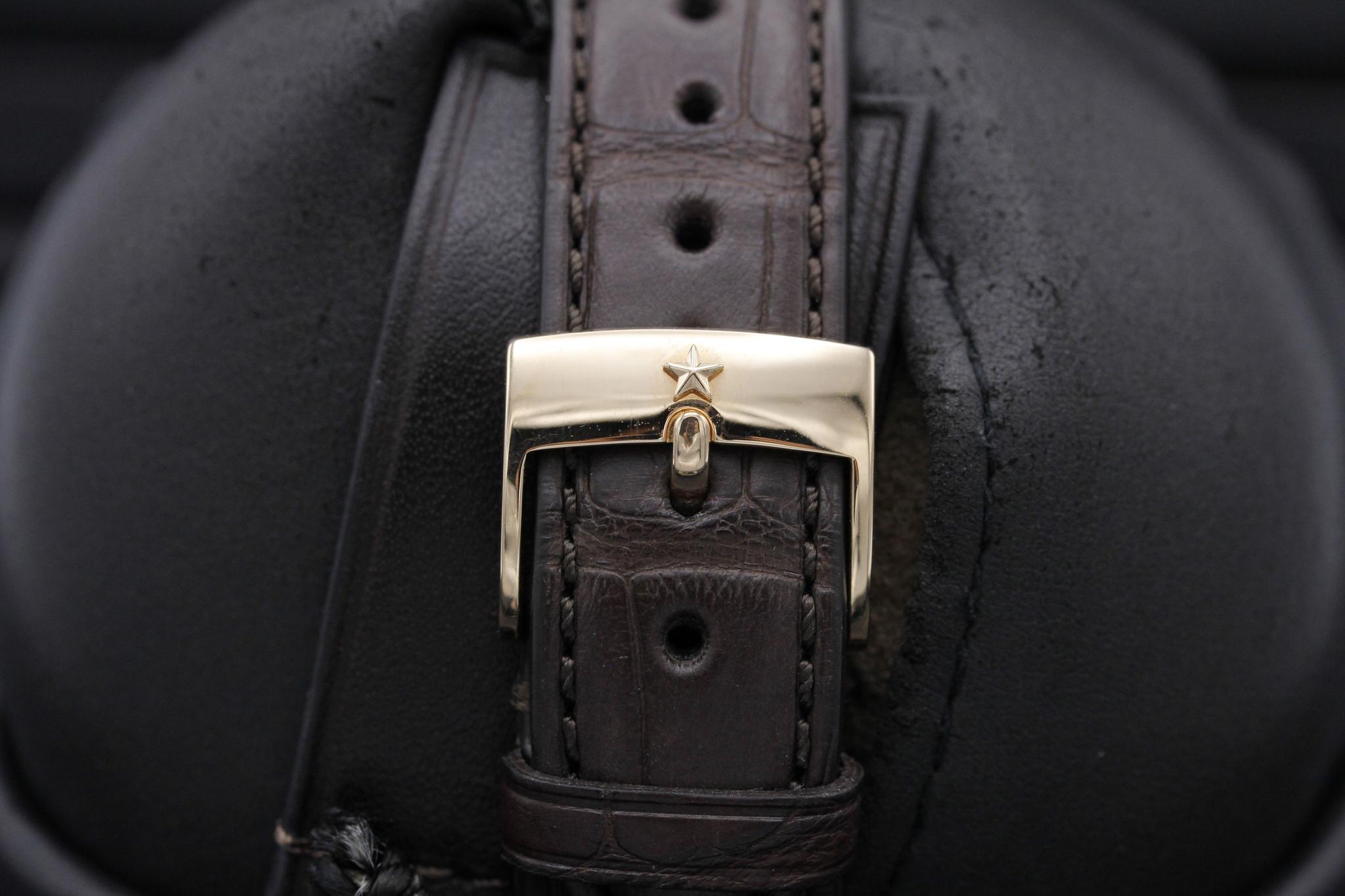 Watch Image 8