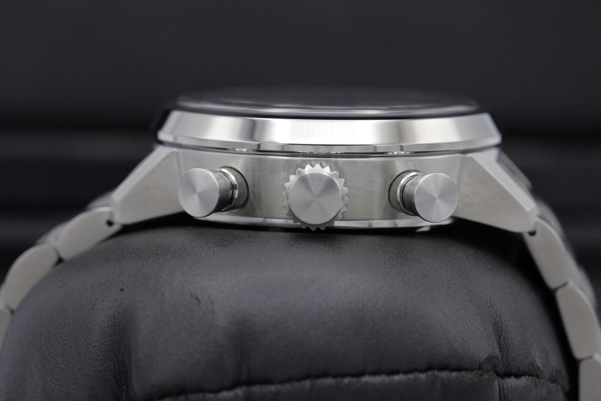 Watch Image 3