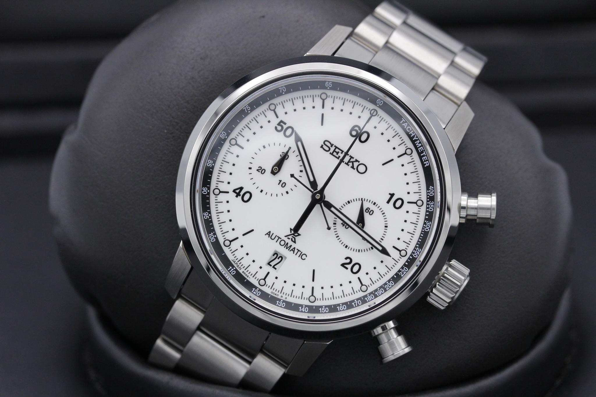 Watch Image 10