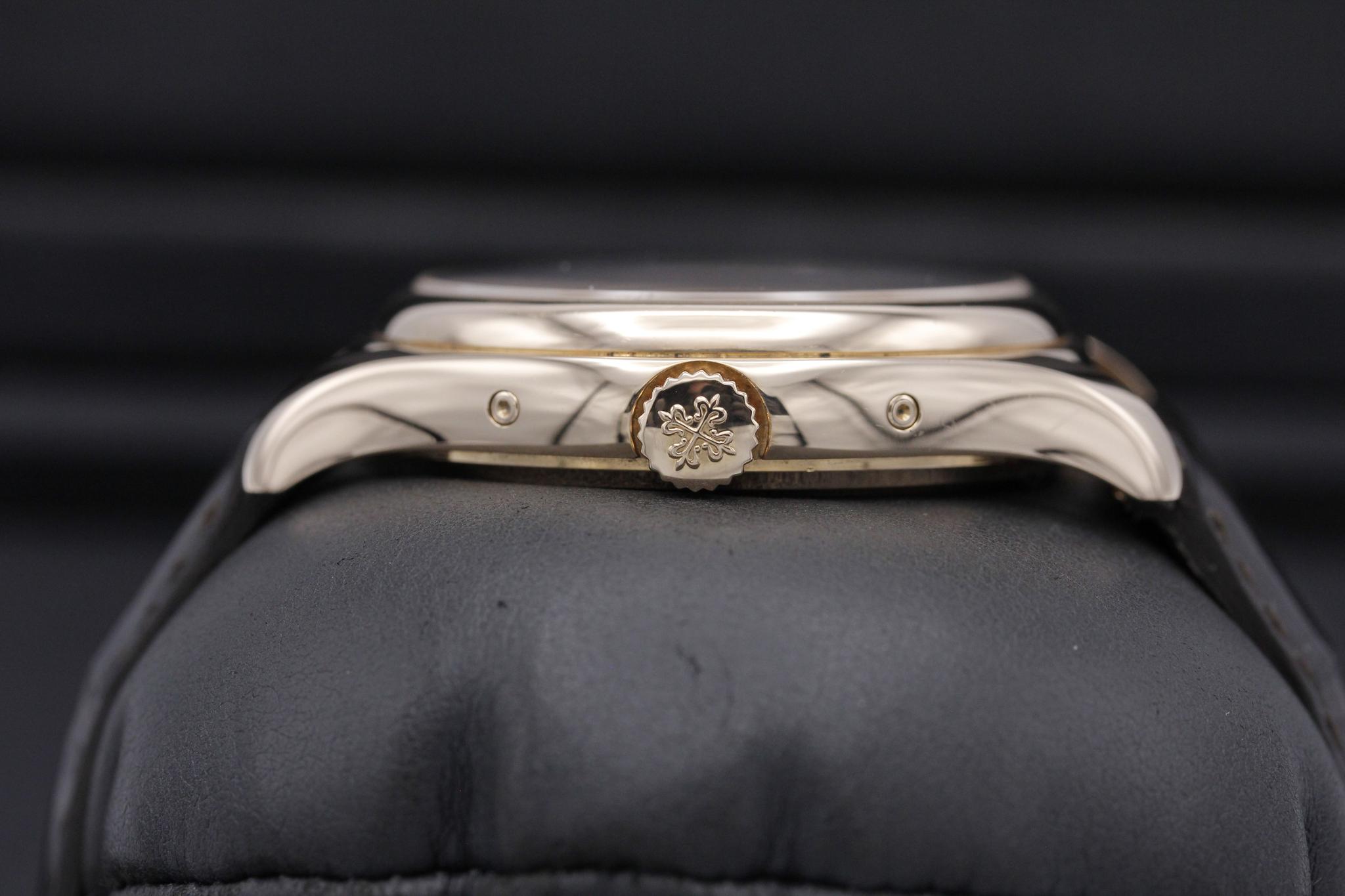 Watch Image 3