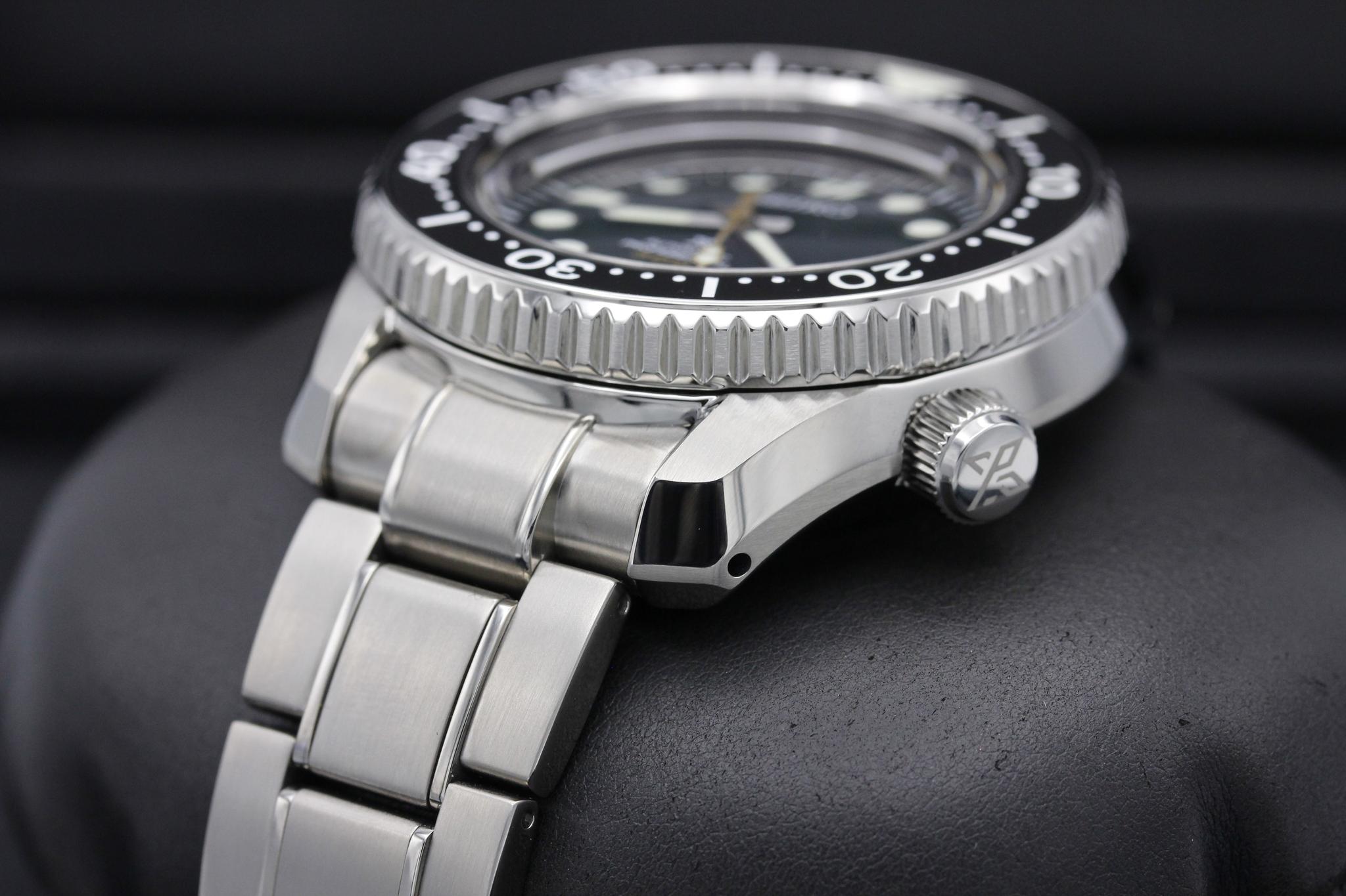 Watch Image 2