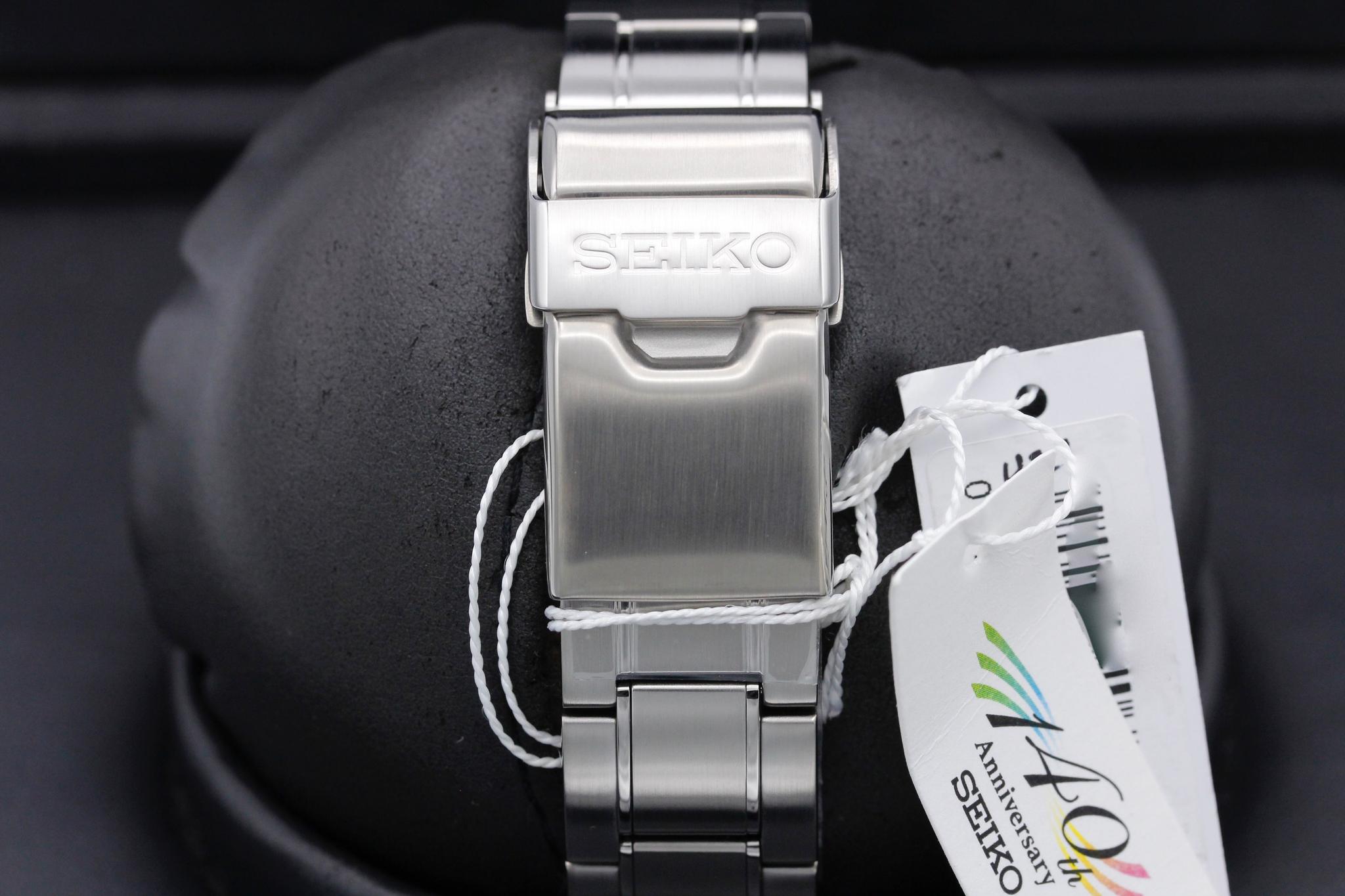 Watch Image 8