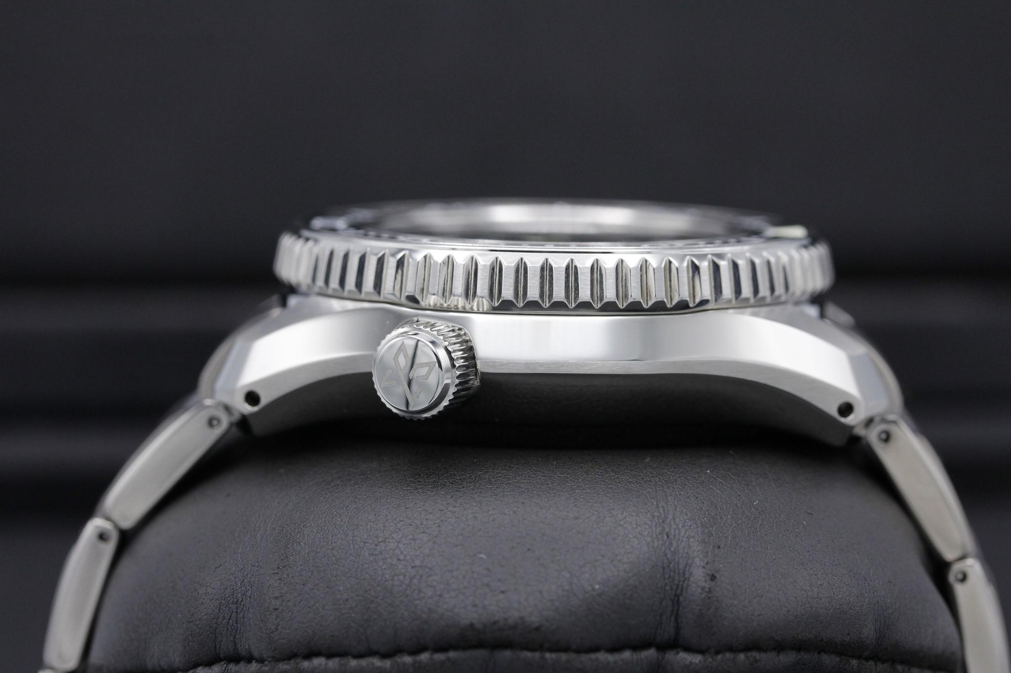 Watch Image 3