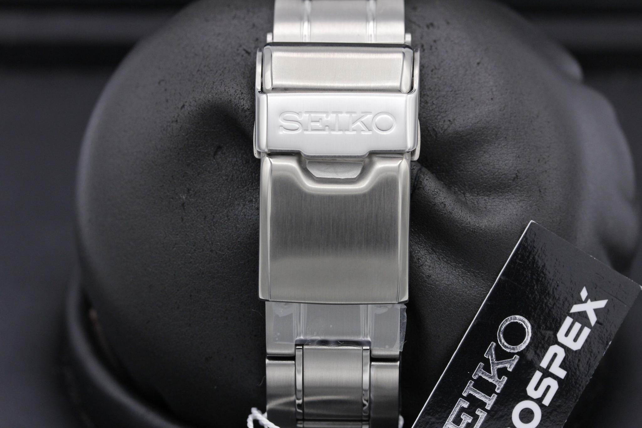 Watch Image 8