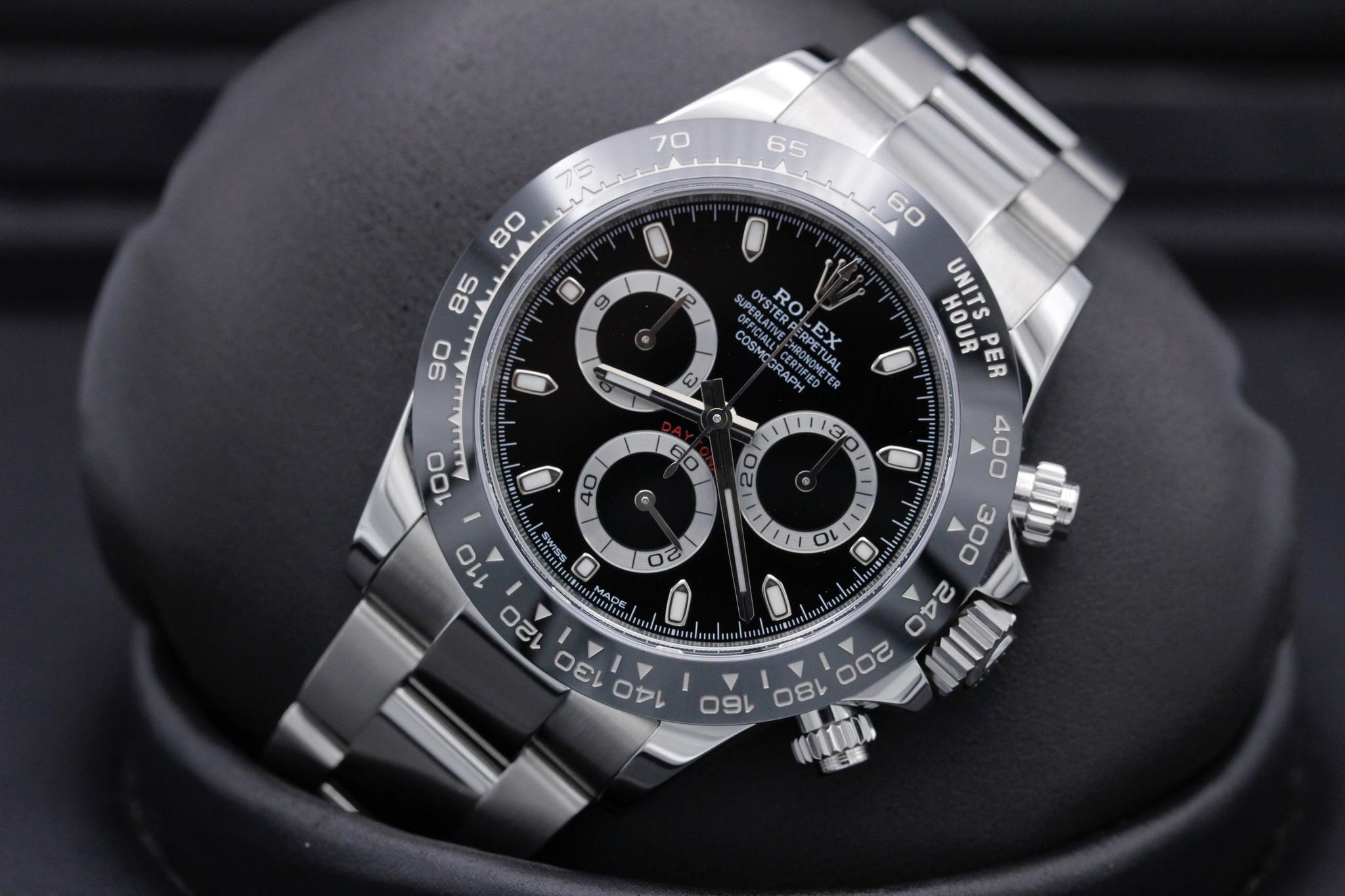 Watch Image 10