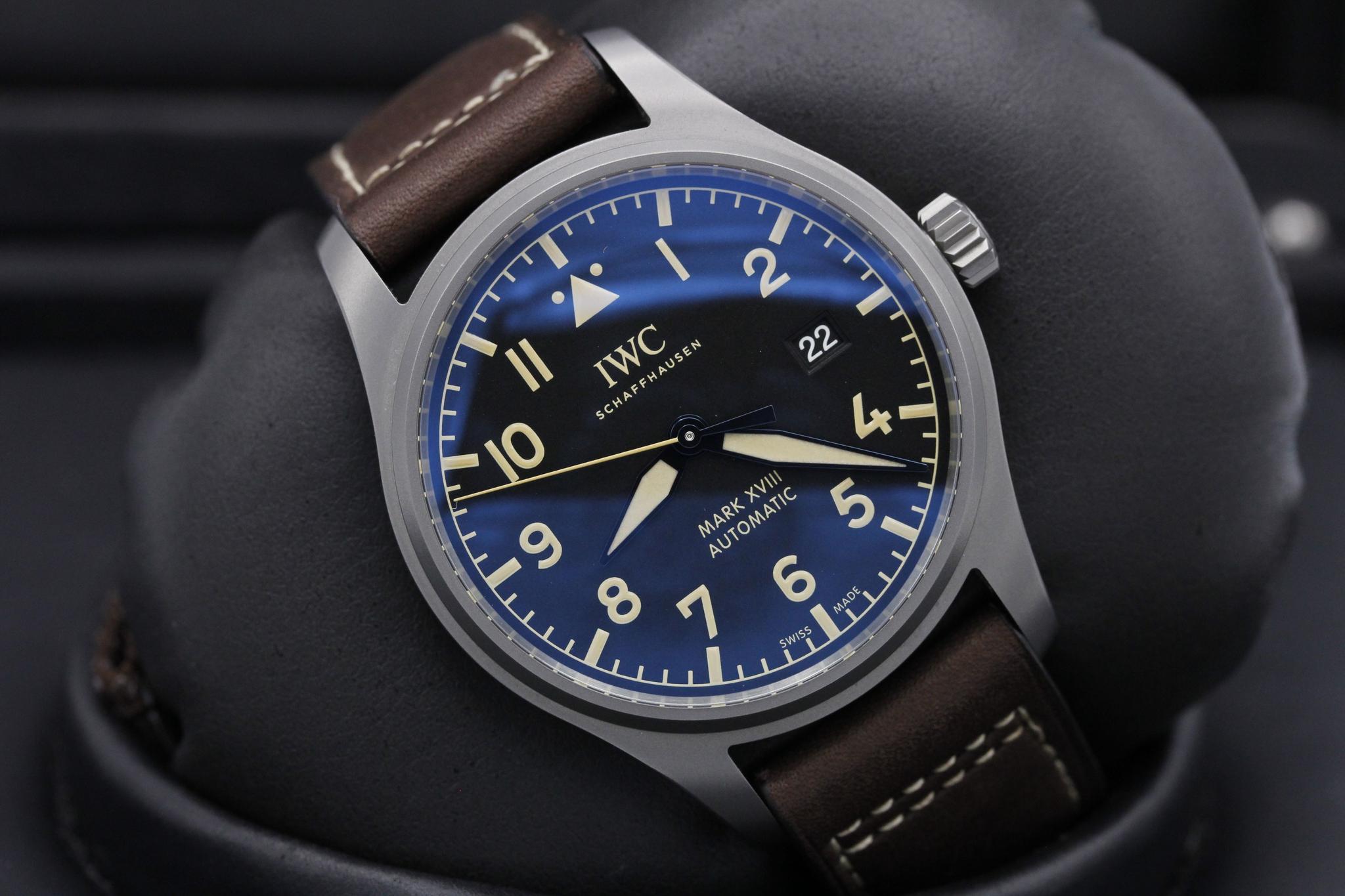 Watch Image 9