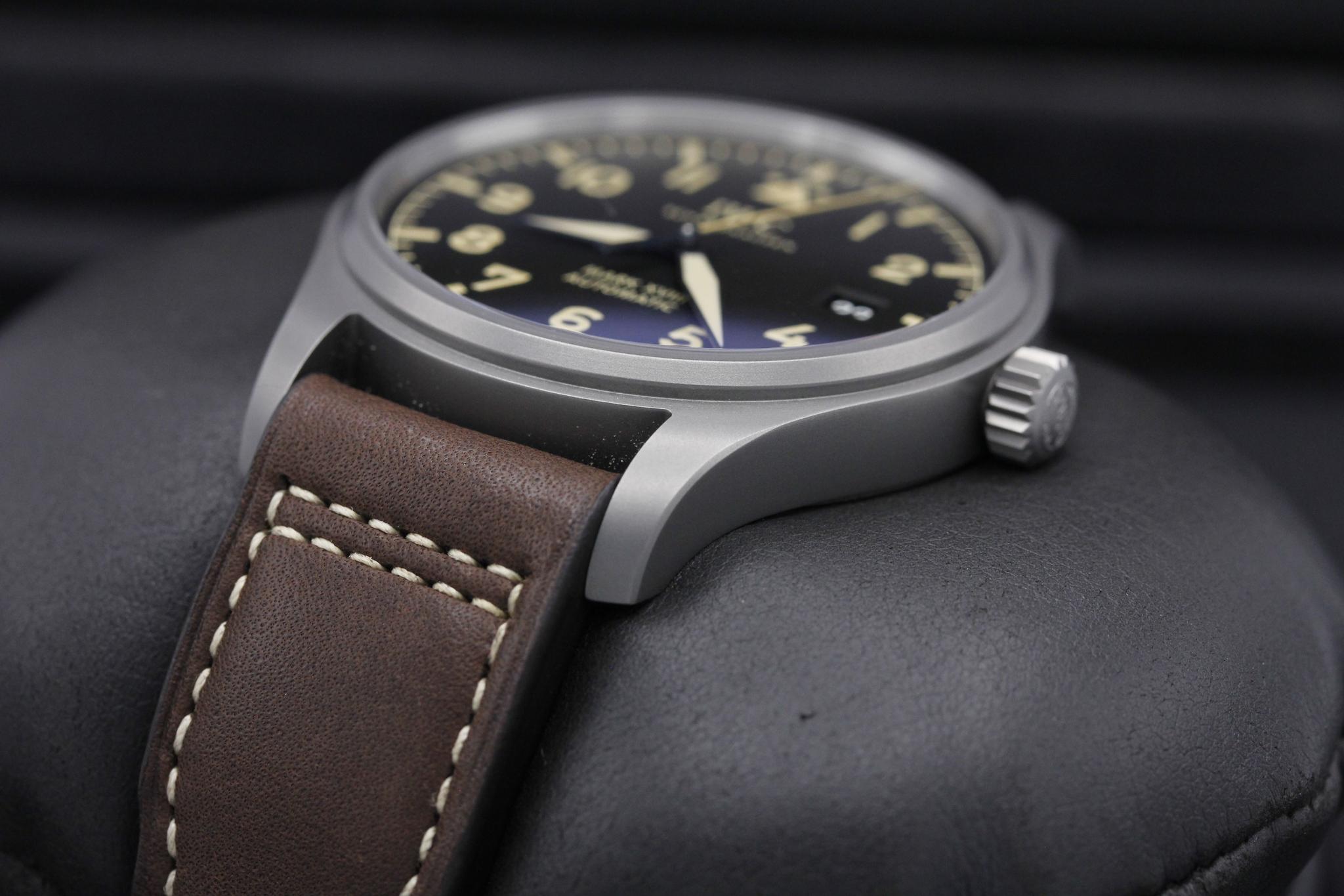Watch Image 2