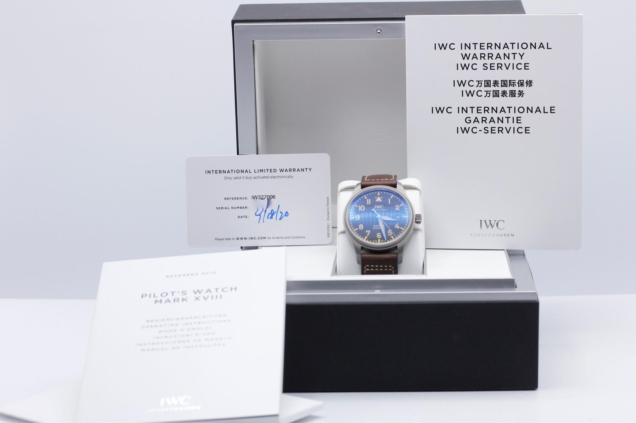 Watch Image 11