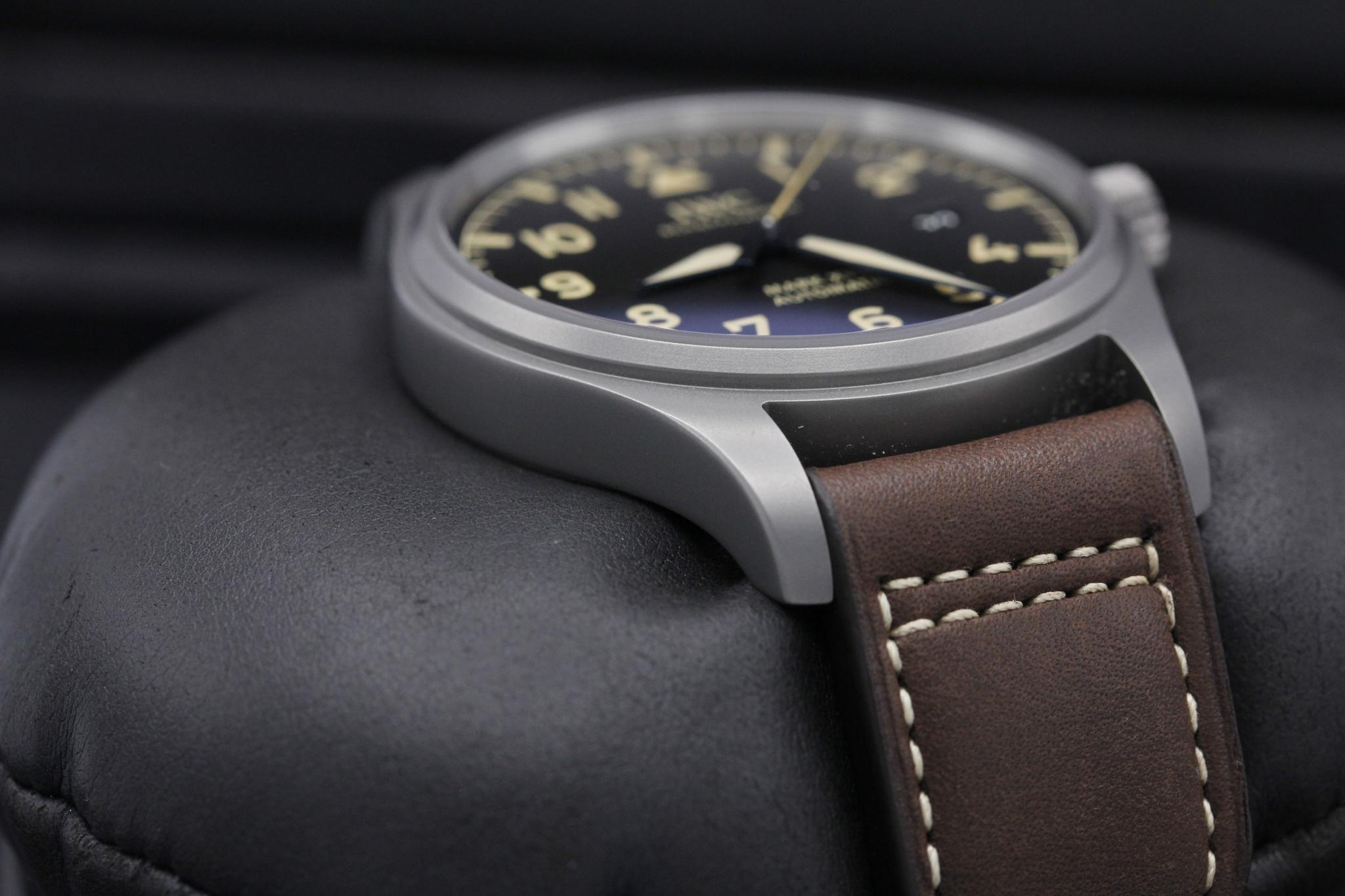Watch Image 6