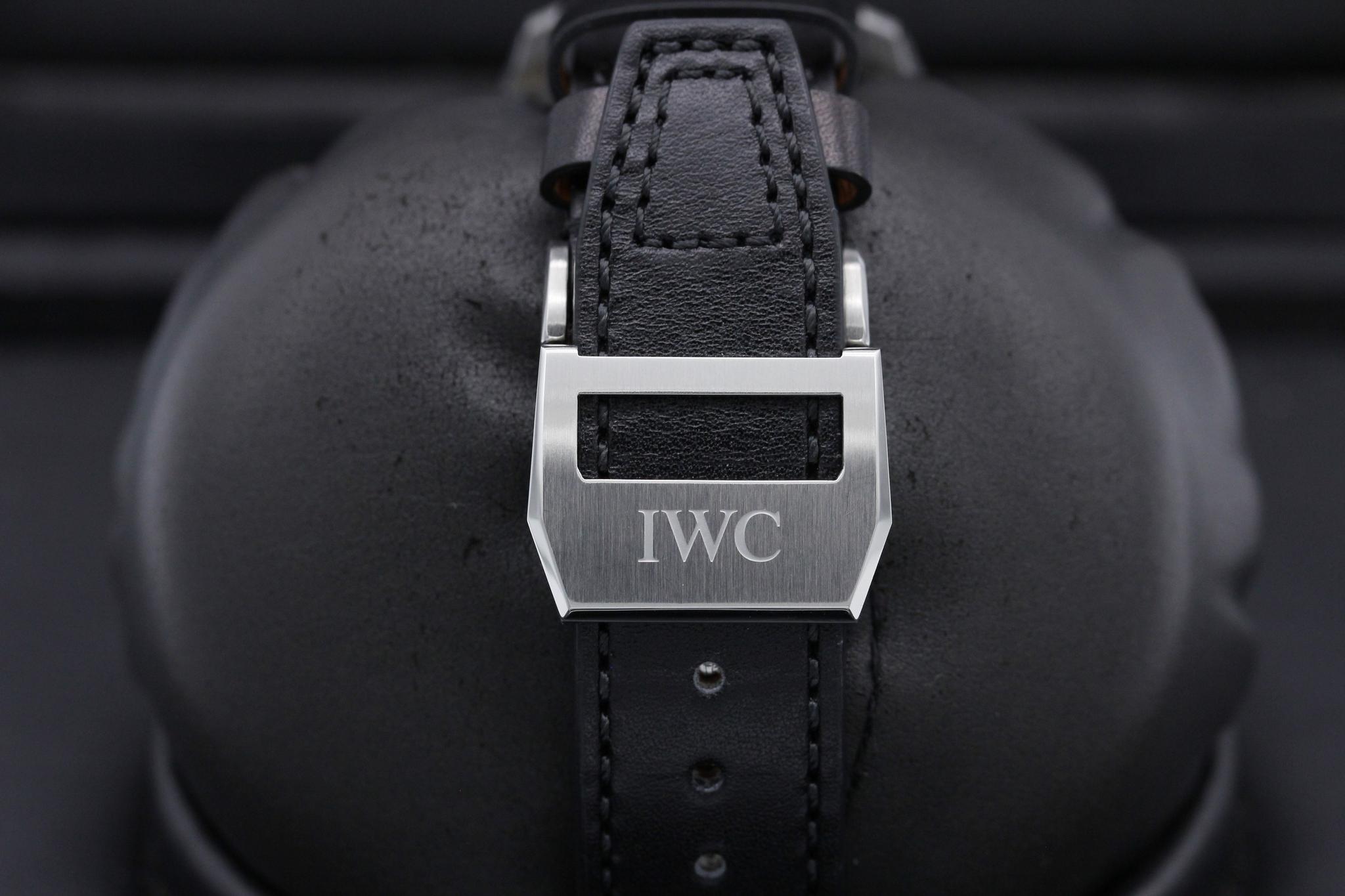 Watch Image 8