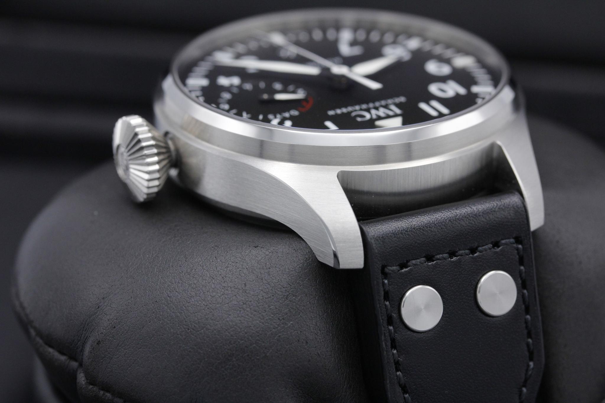 Watch Image 4