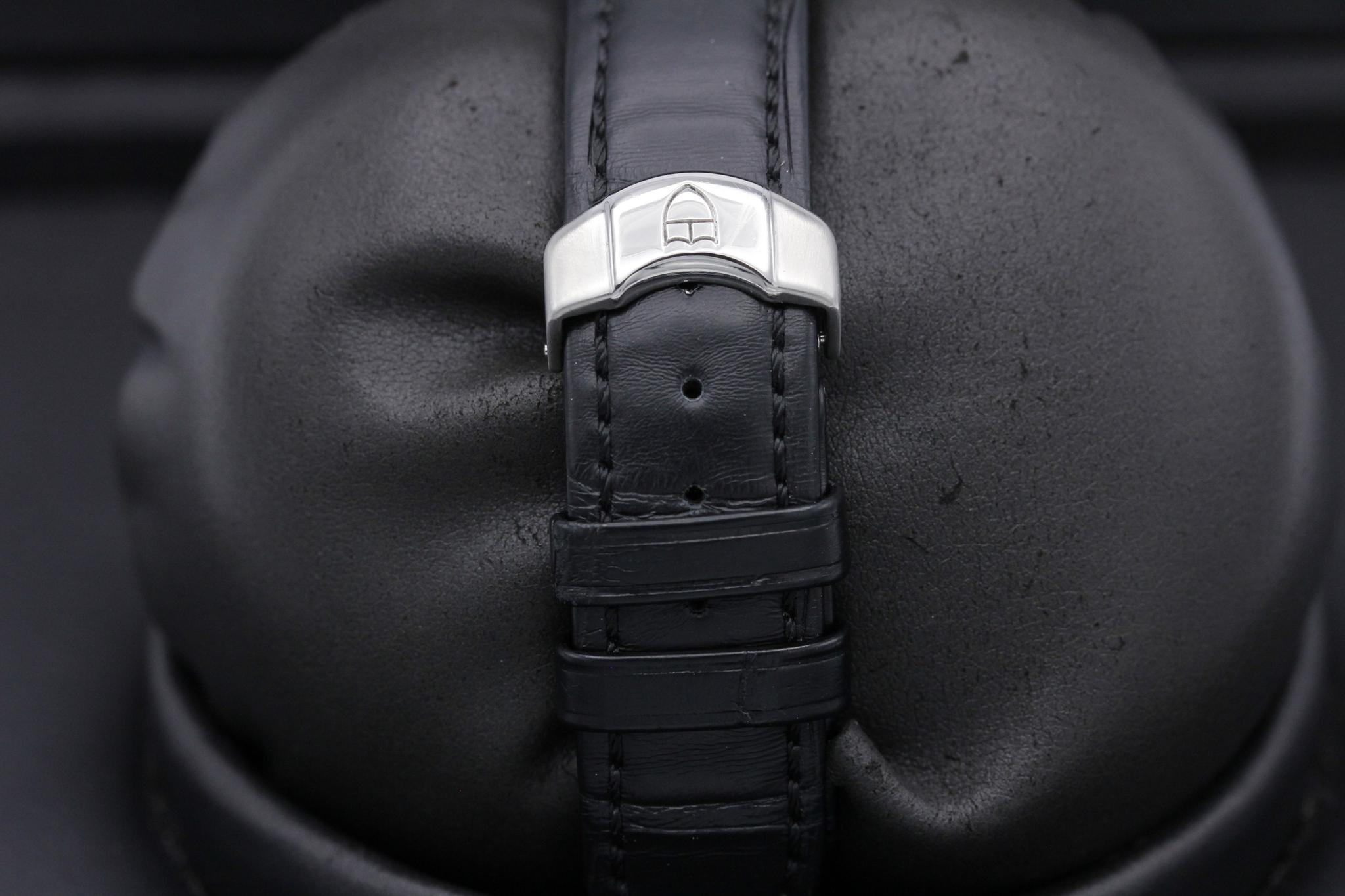 Watch Image 8