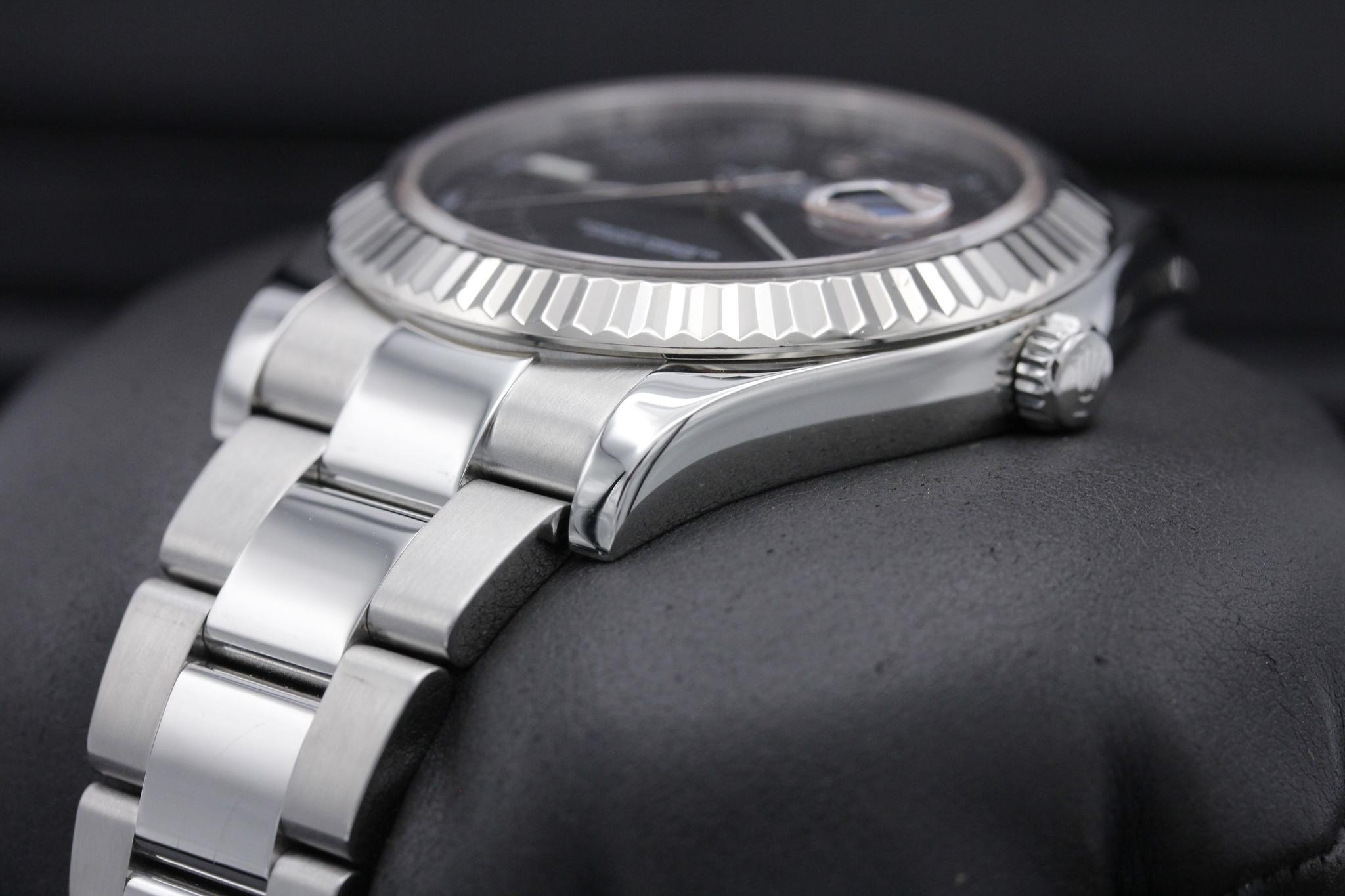 Watch Image 2