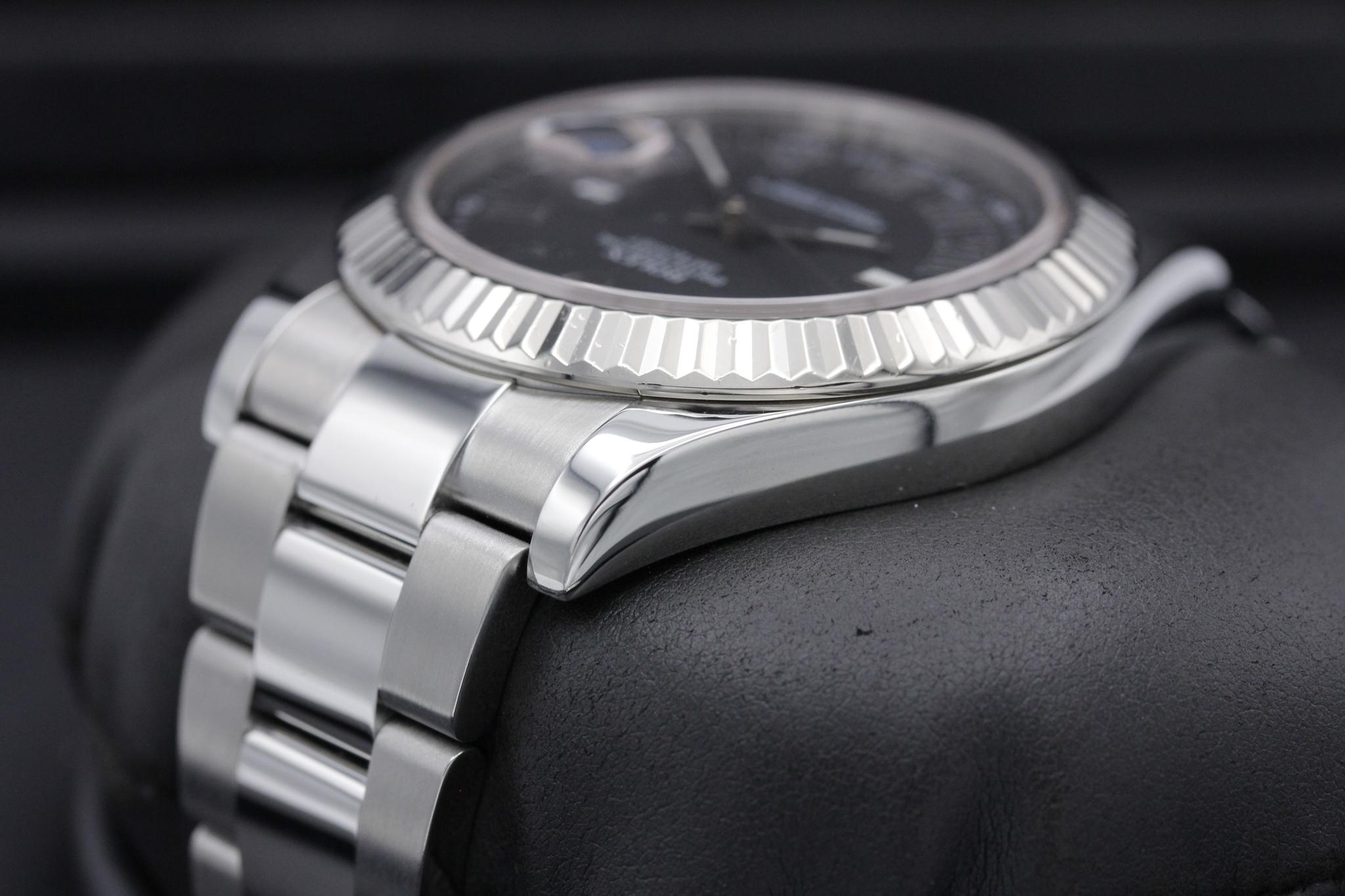 Watch Image 5