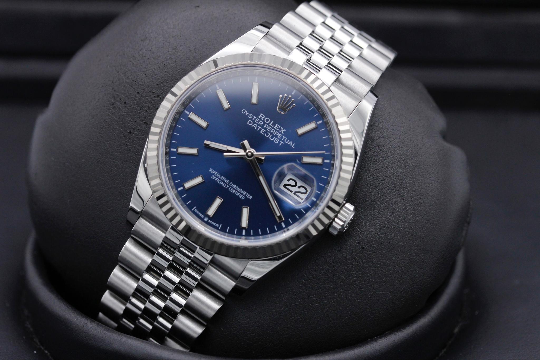 Watch Image 9