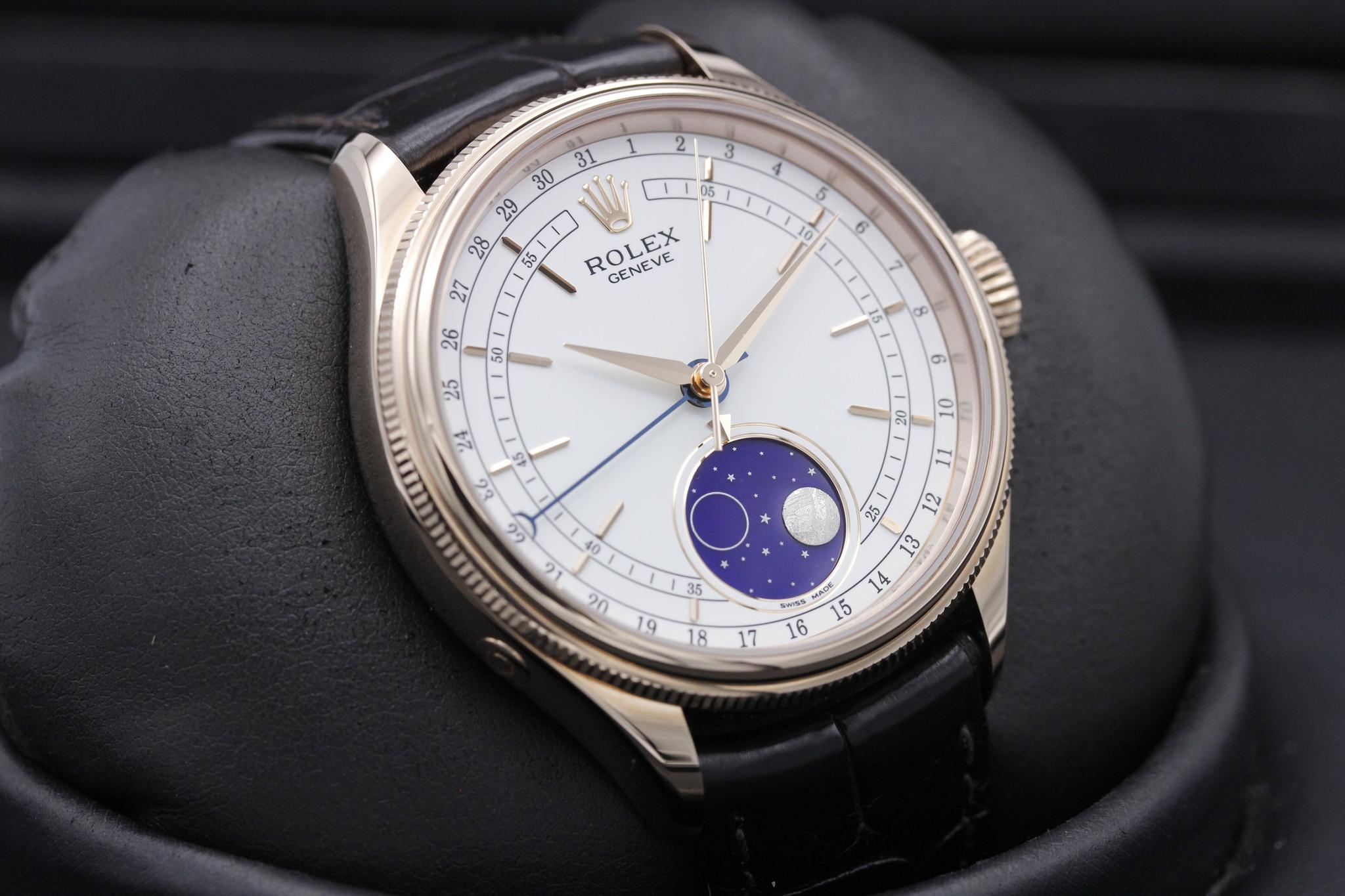 Watch Image 10