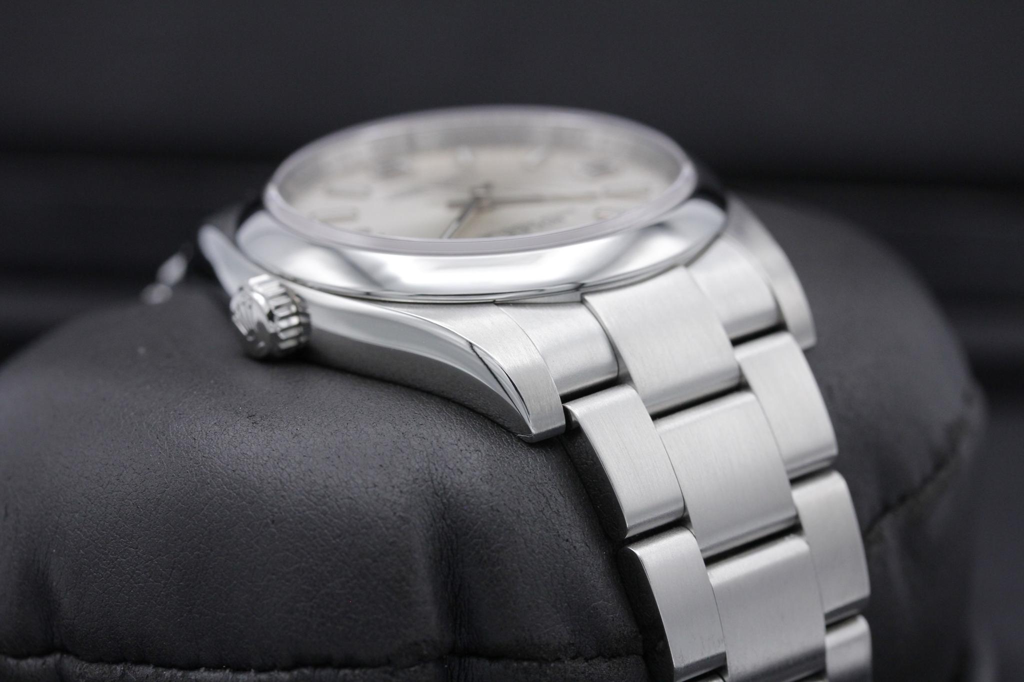 Watch Image 4