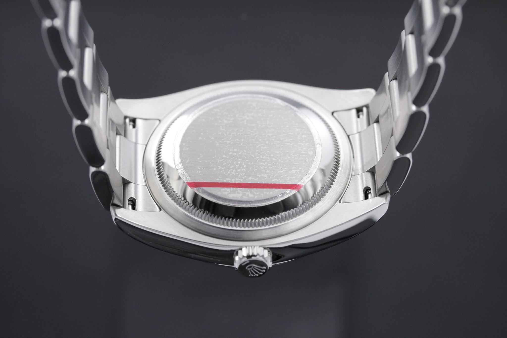 Watch Image 7