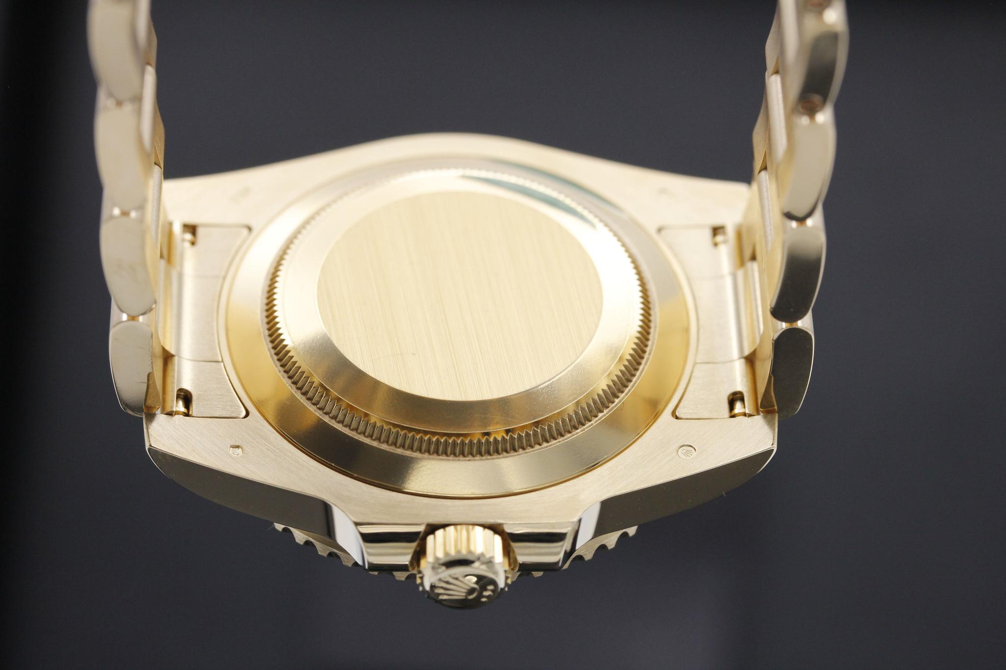 Watch Image 7
