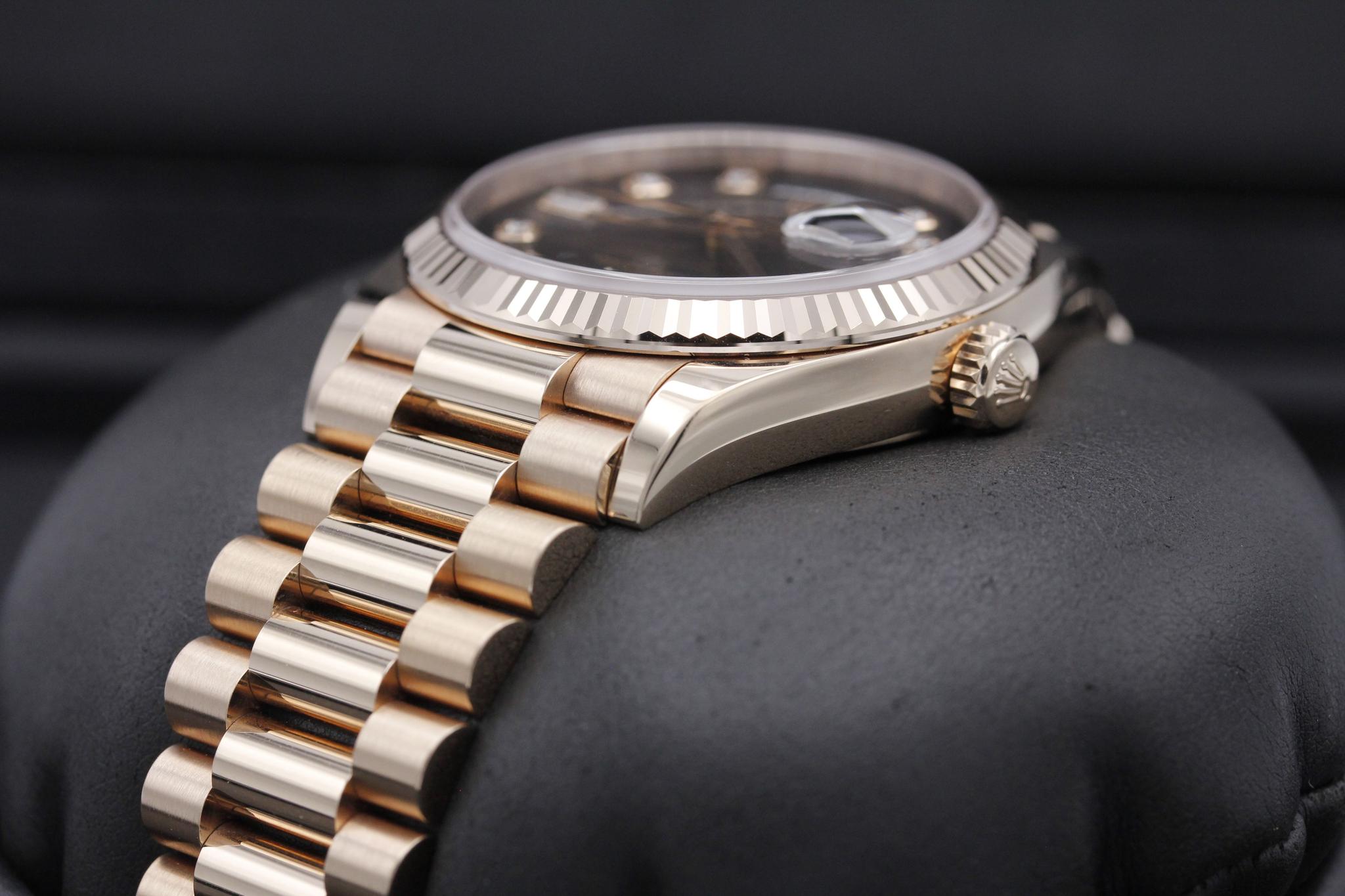 Watch Image 2