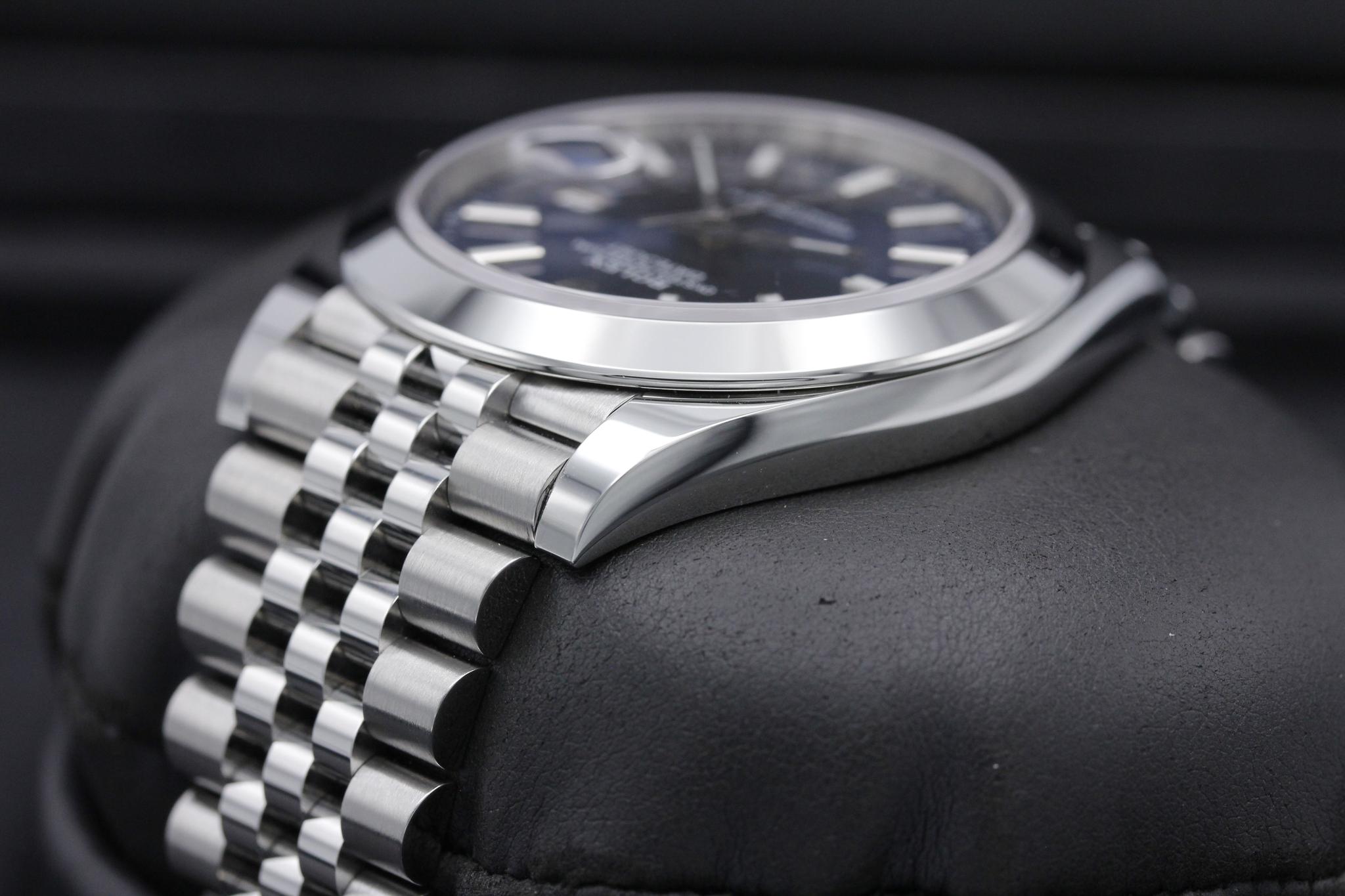 Watch Image 5