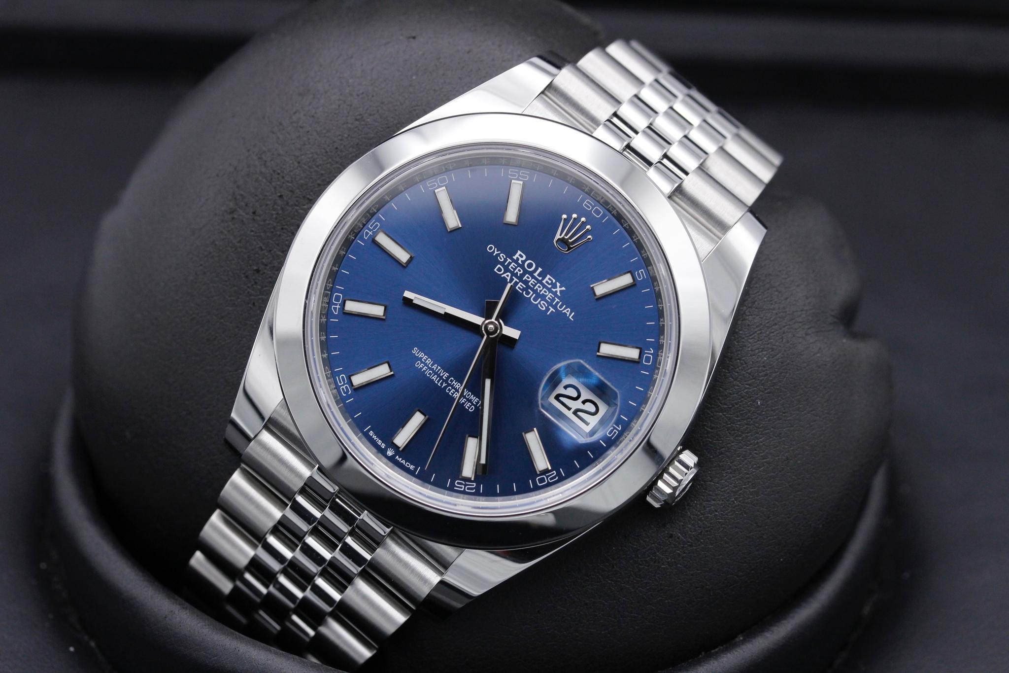 Watch Image 9