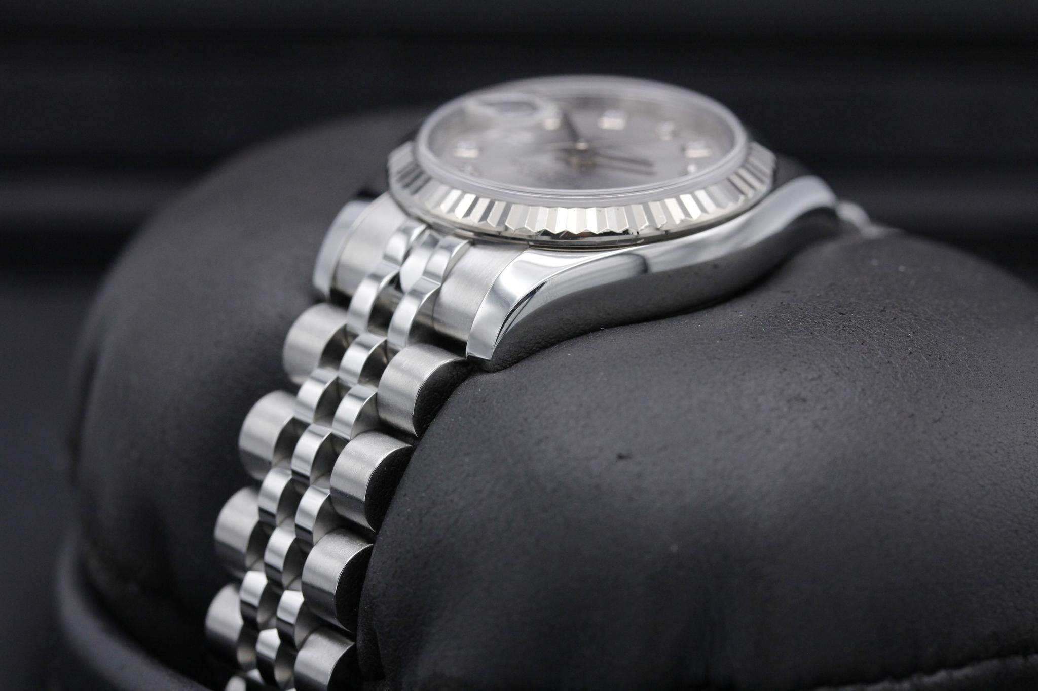 Watch Image 5