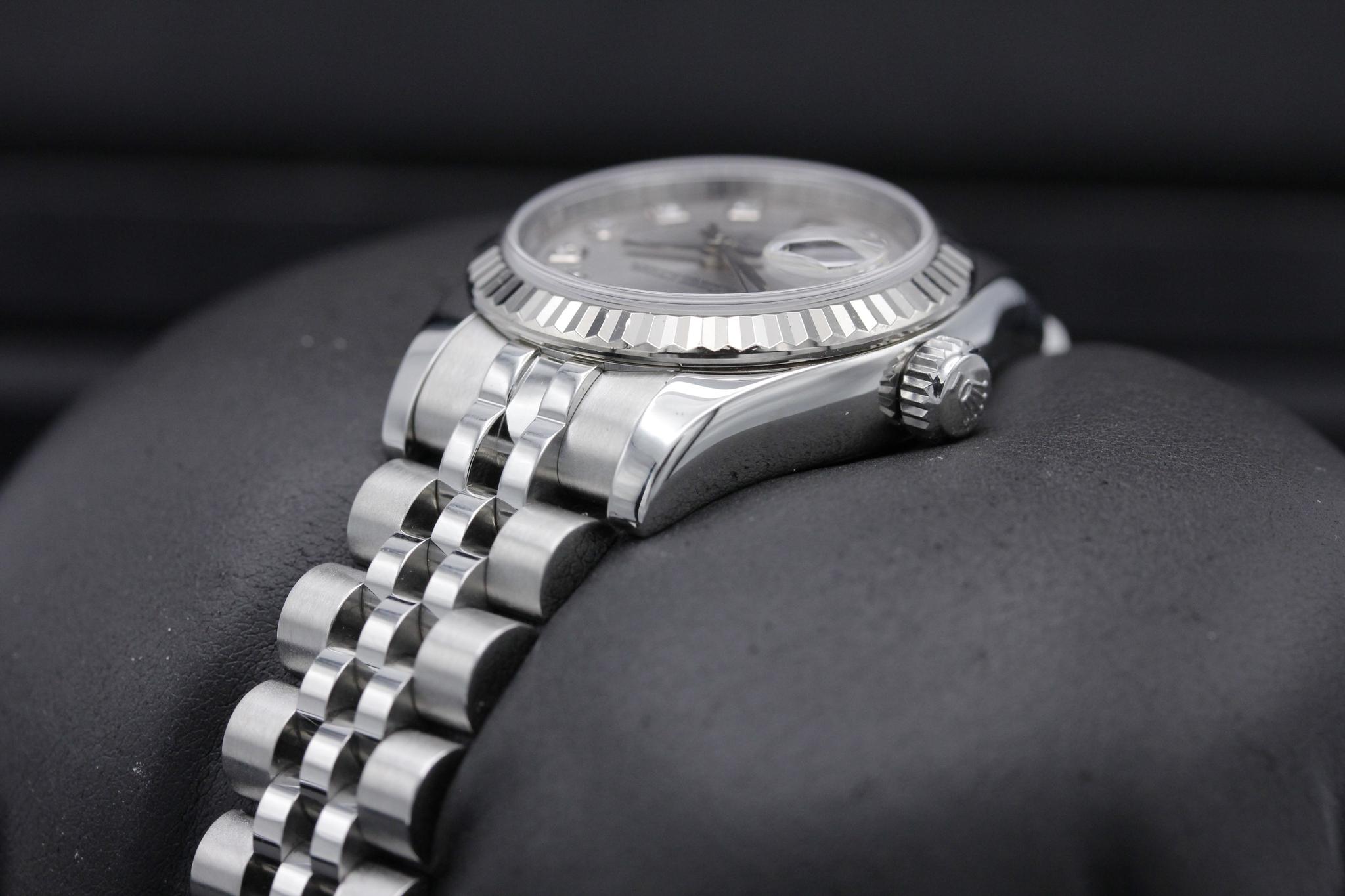 Watch Image 2