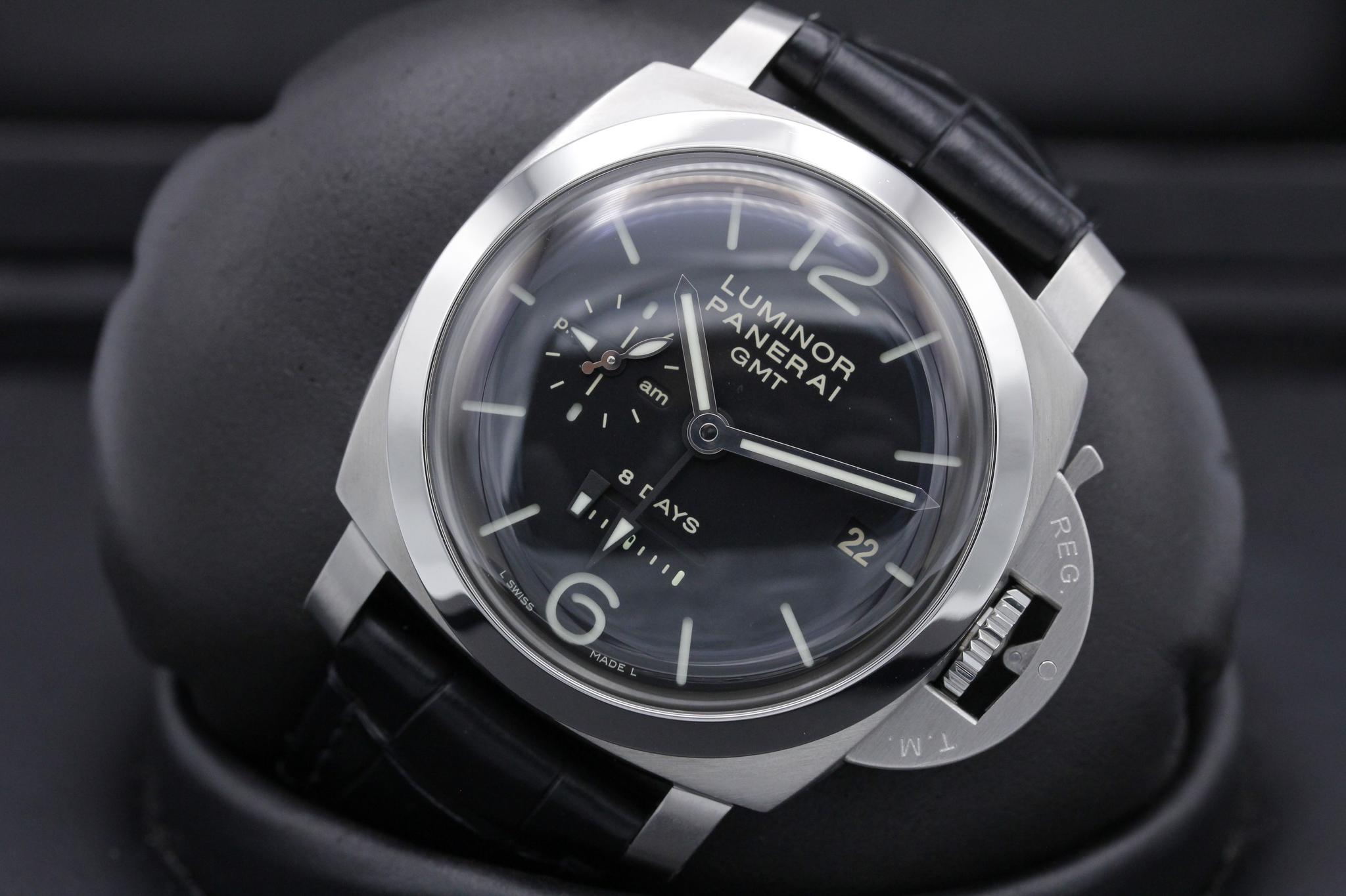 Watch Image 10