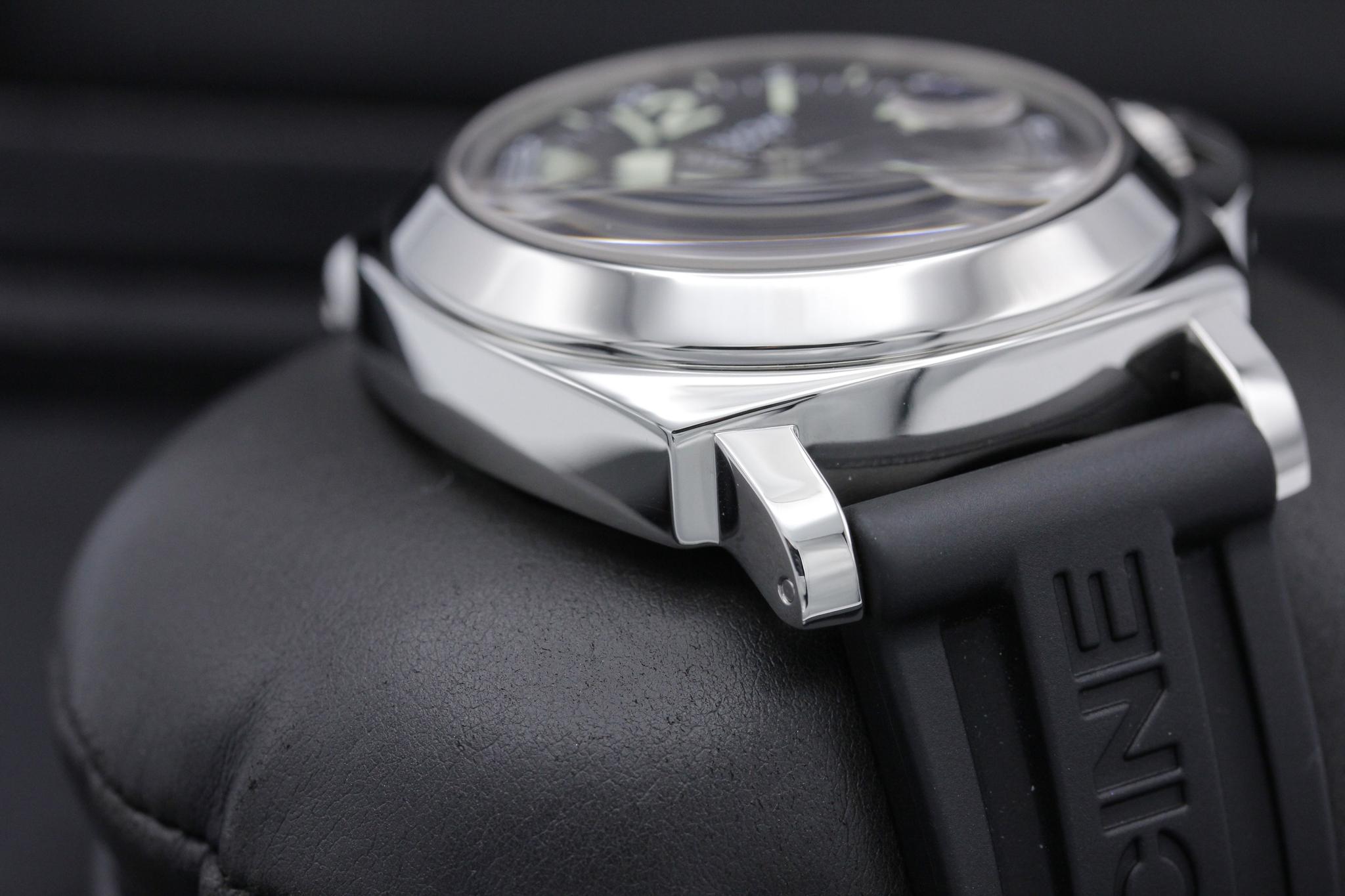 Watch Image 6
