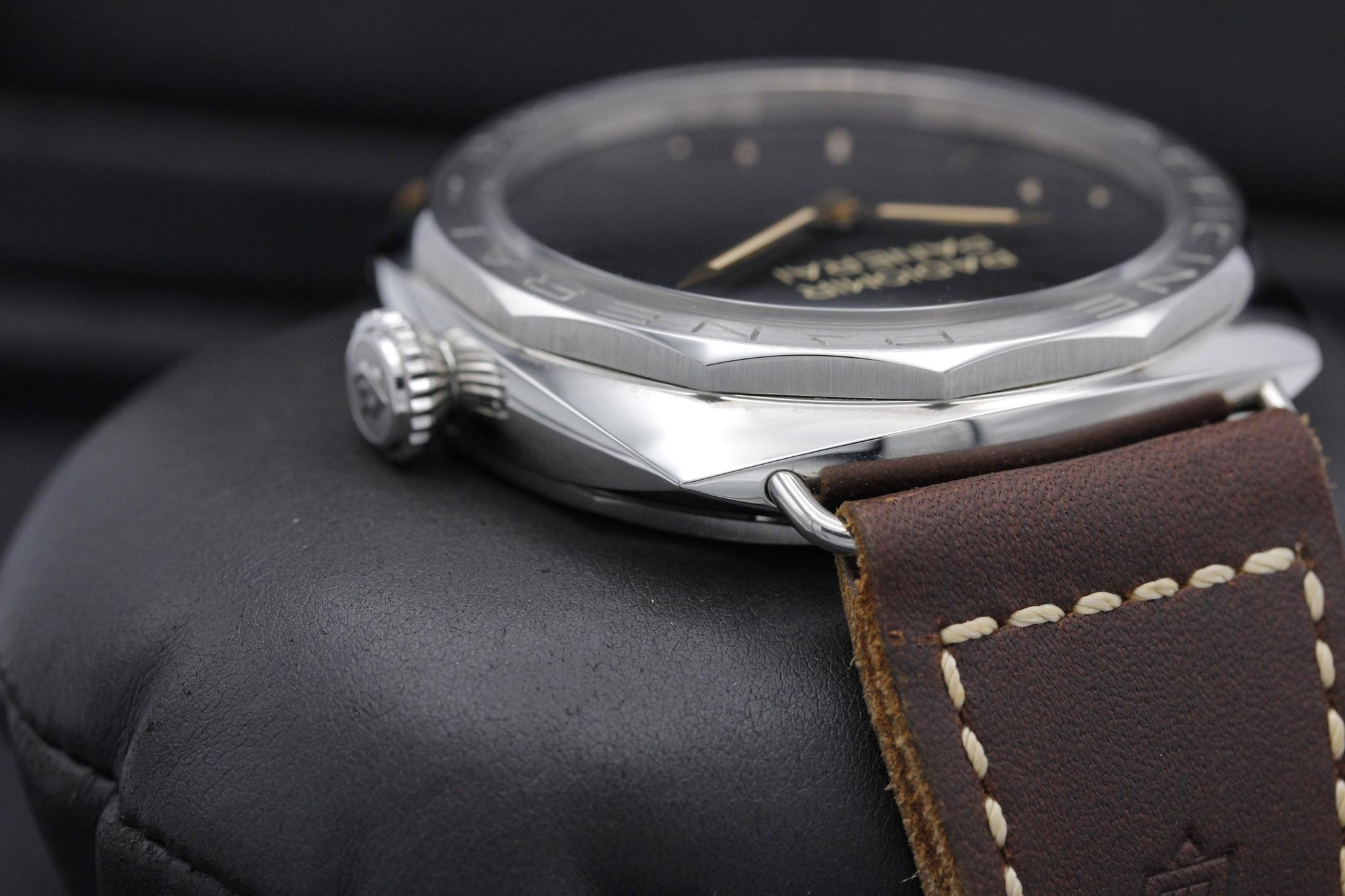 Watch Image 4
