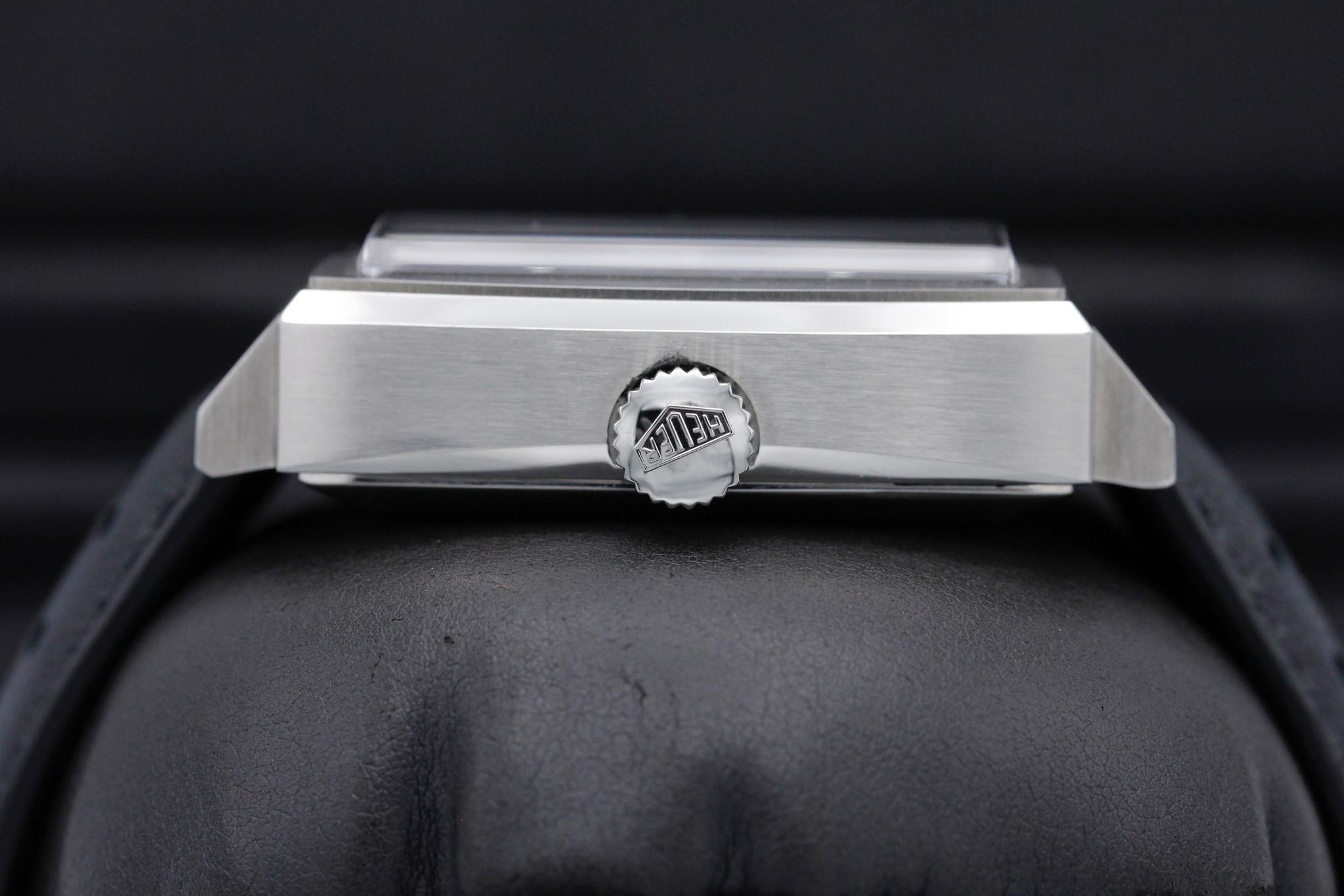 Watch Image 3