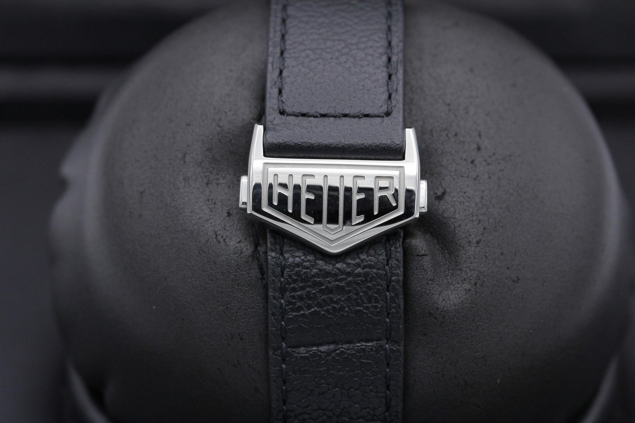 Watch Image 8