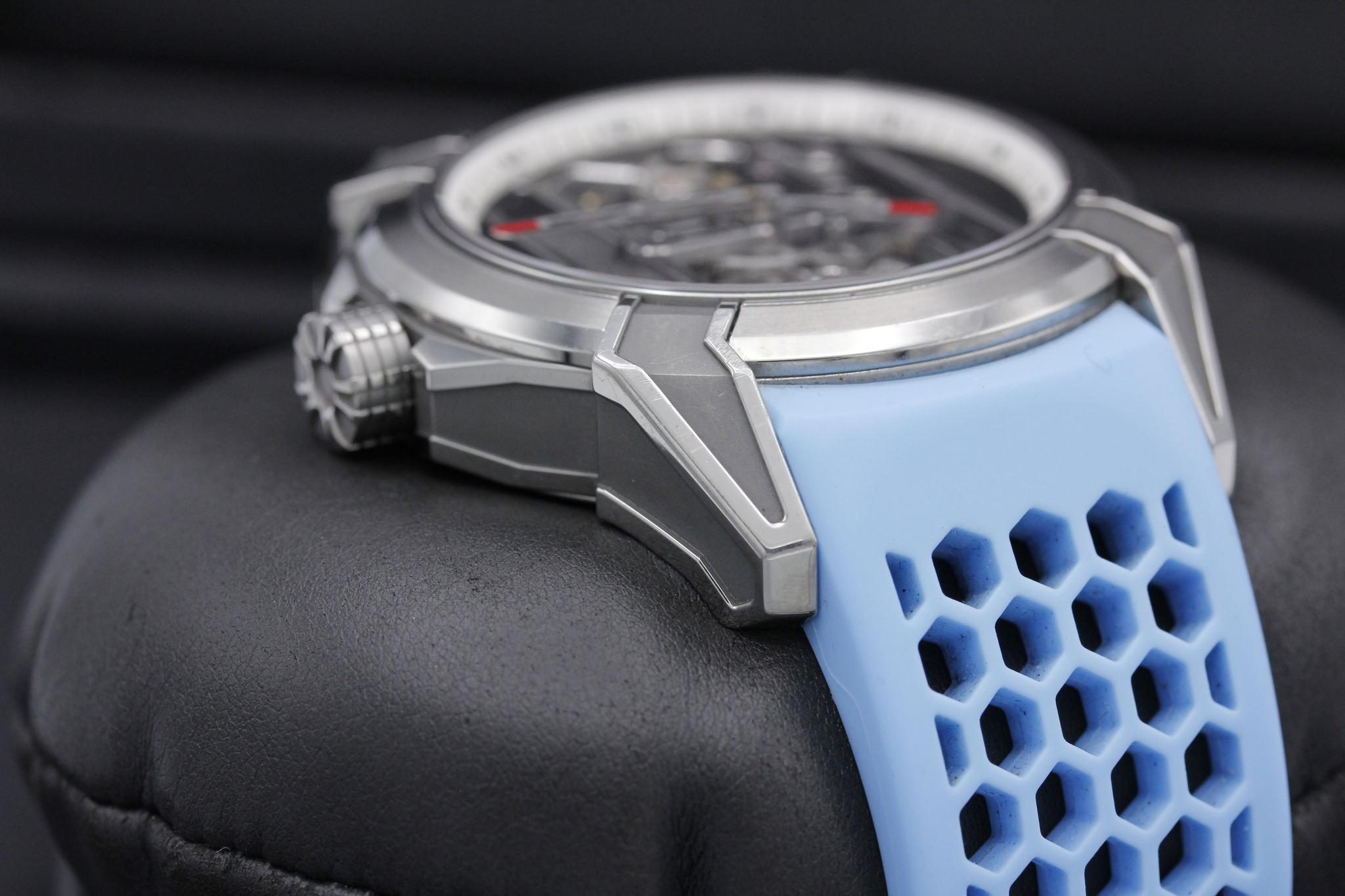 Watch Image 4
