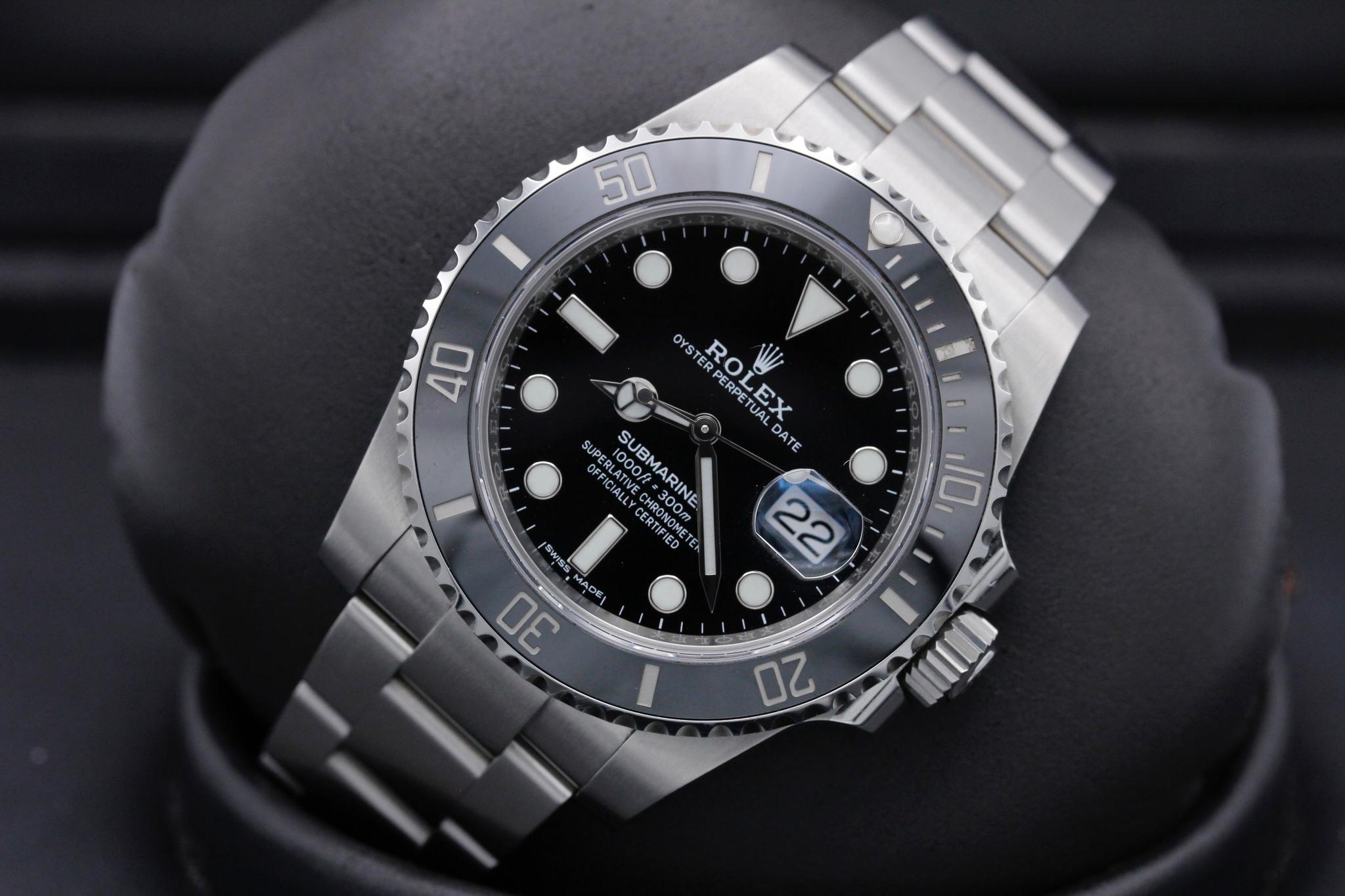 Watch Image 10