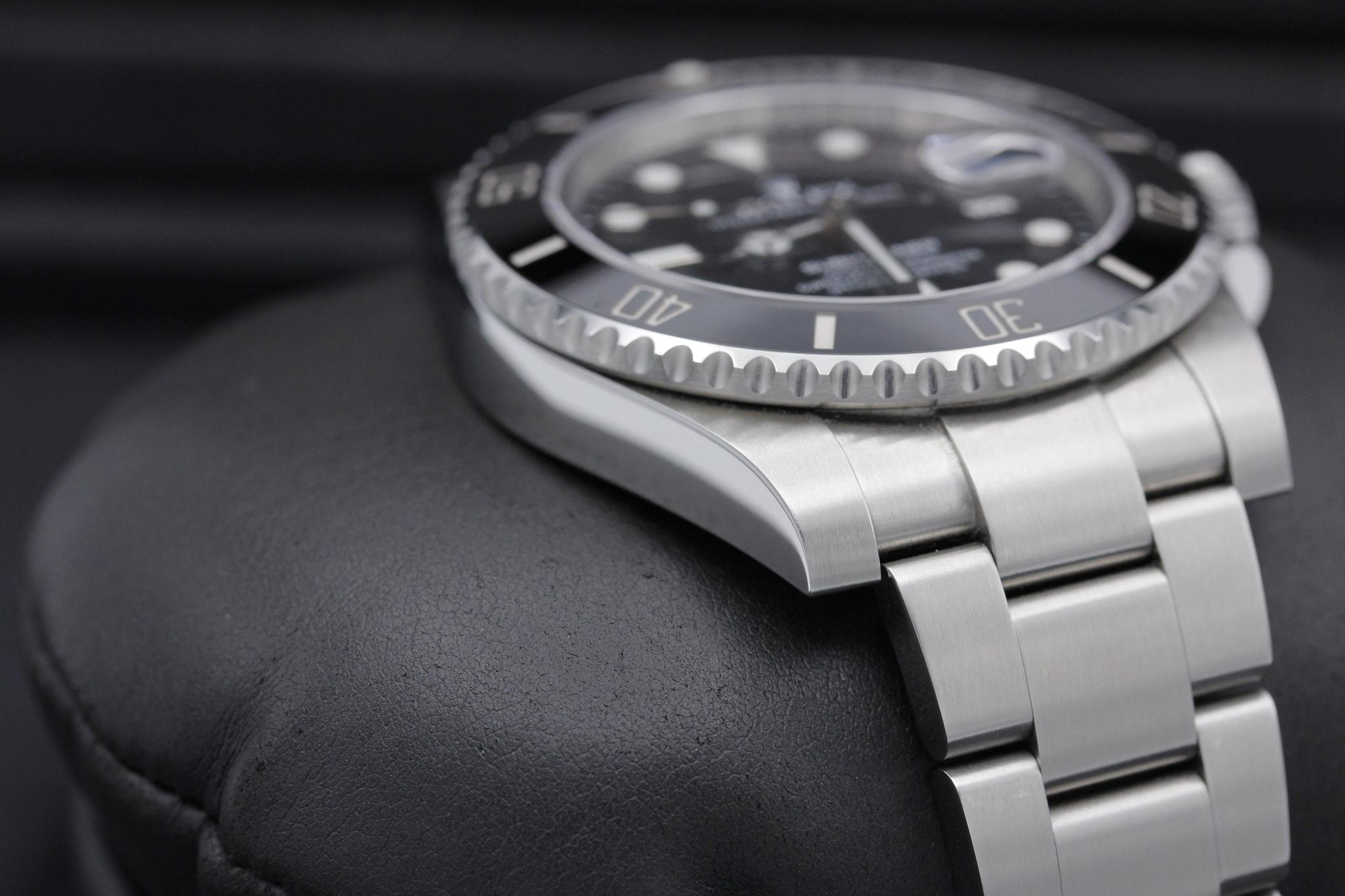 Watch Image 6