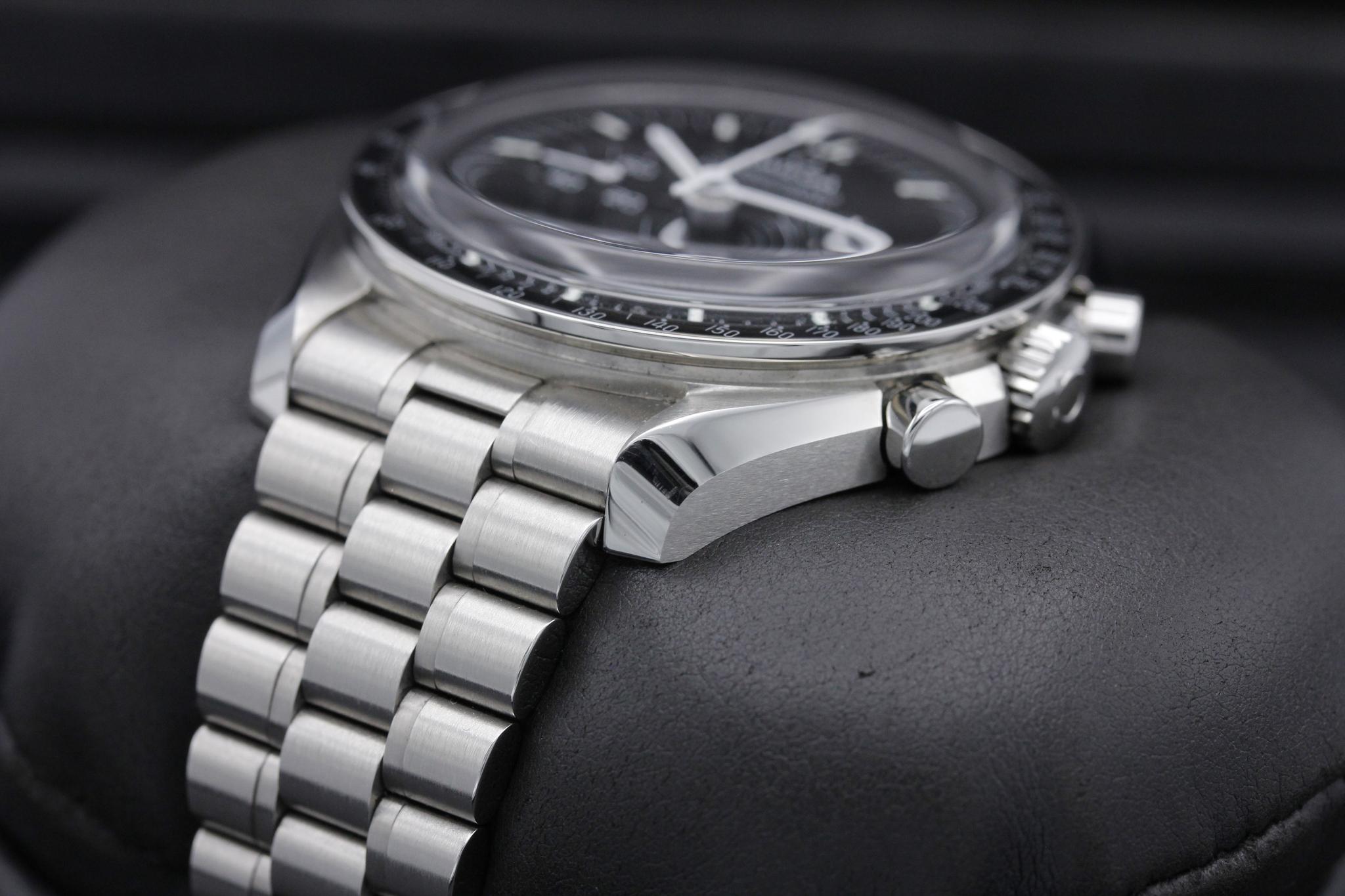 Watch Image 2
