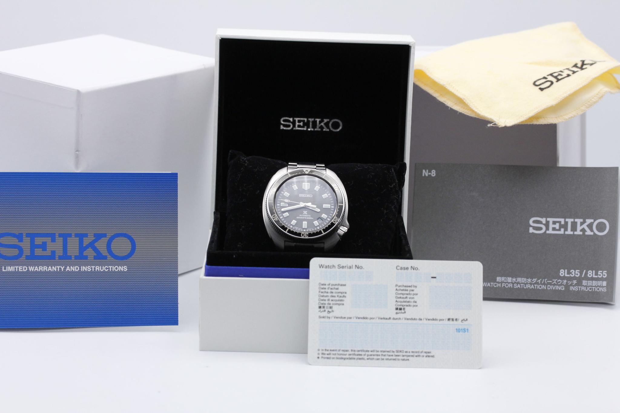 Watch Image 11