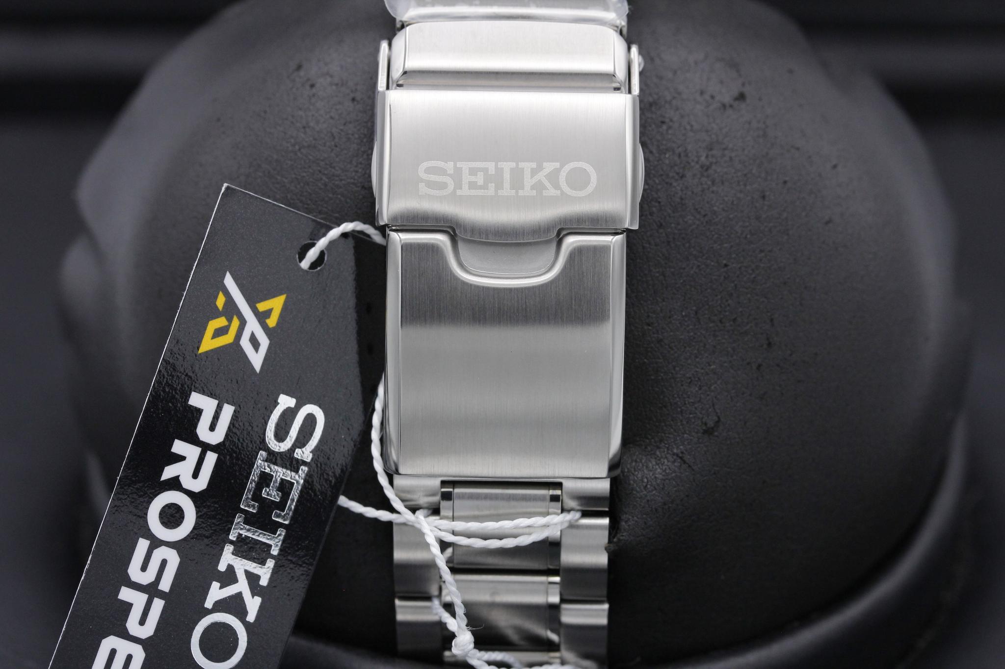 Watch Image 8