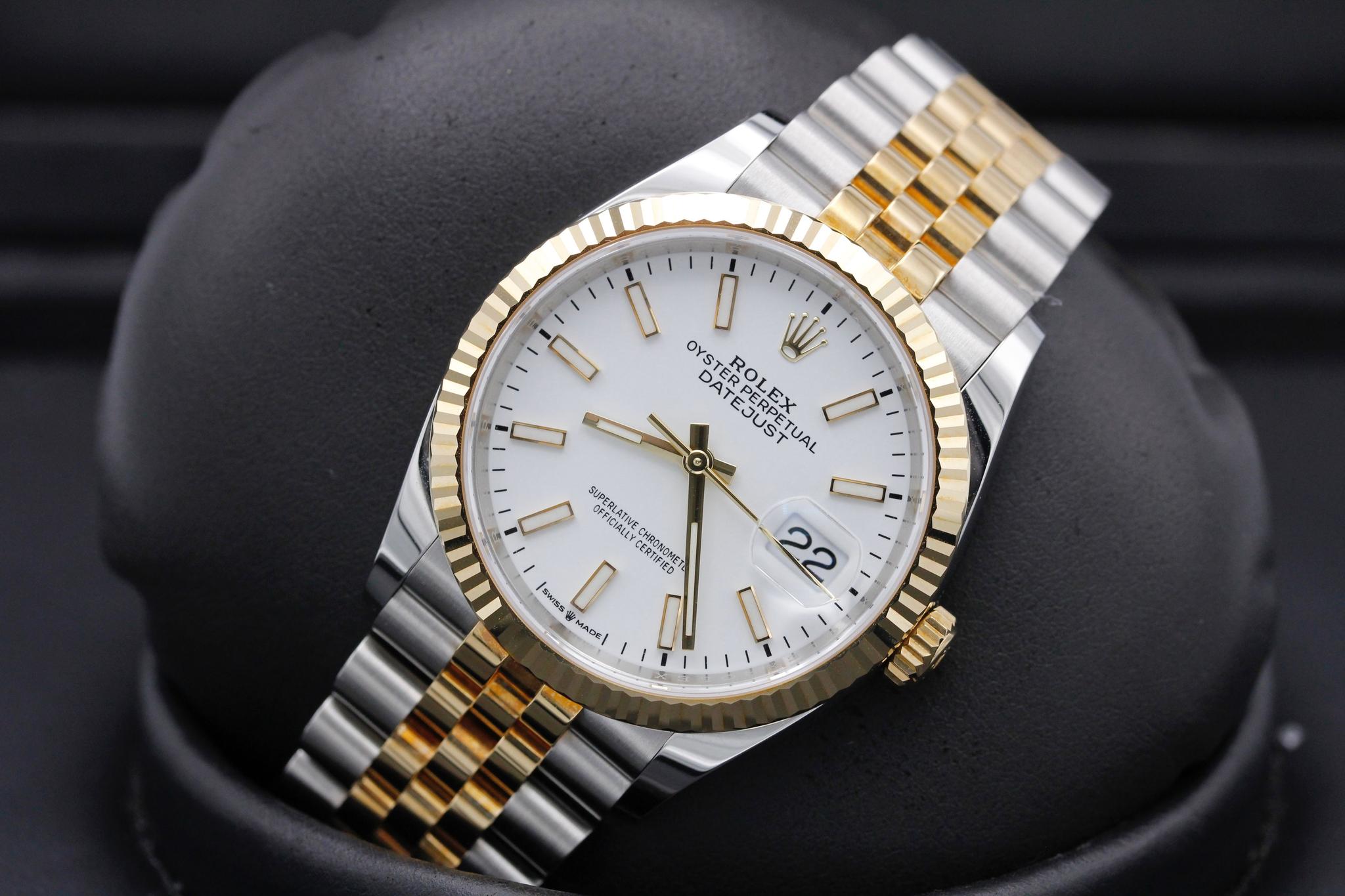 Watch Image 10