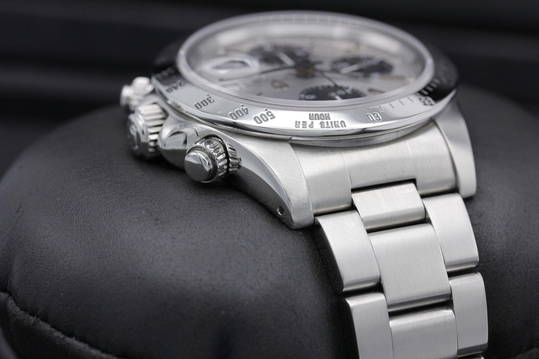 Watch Image 4