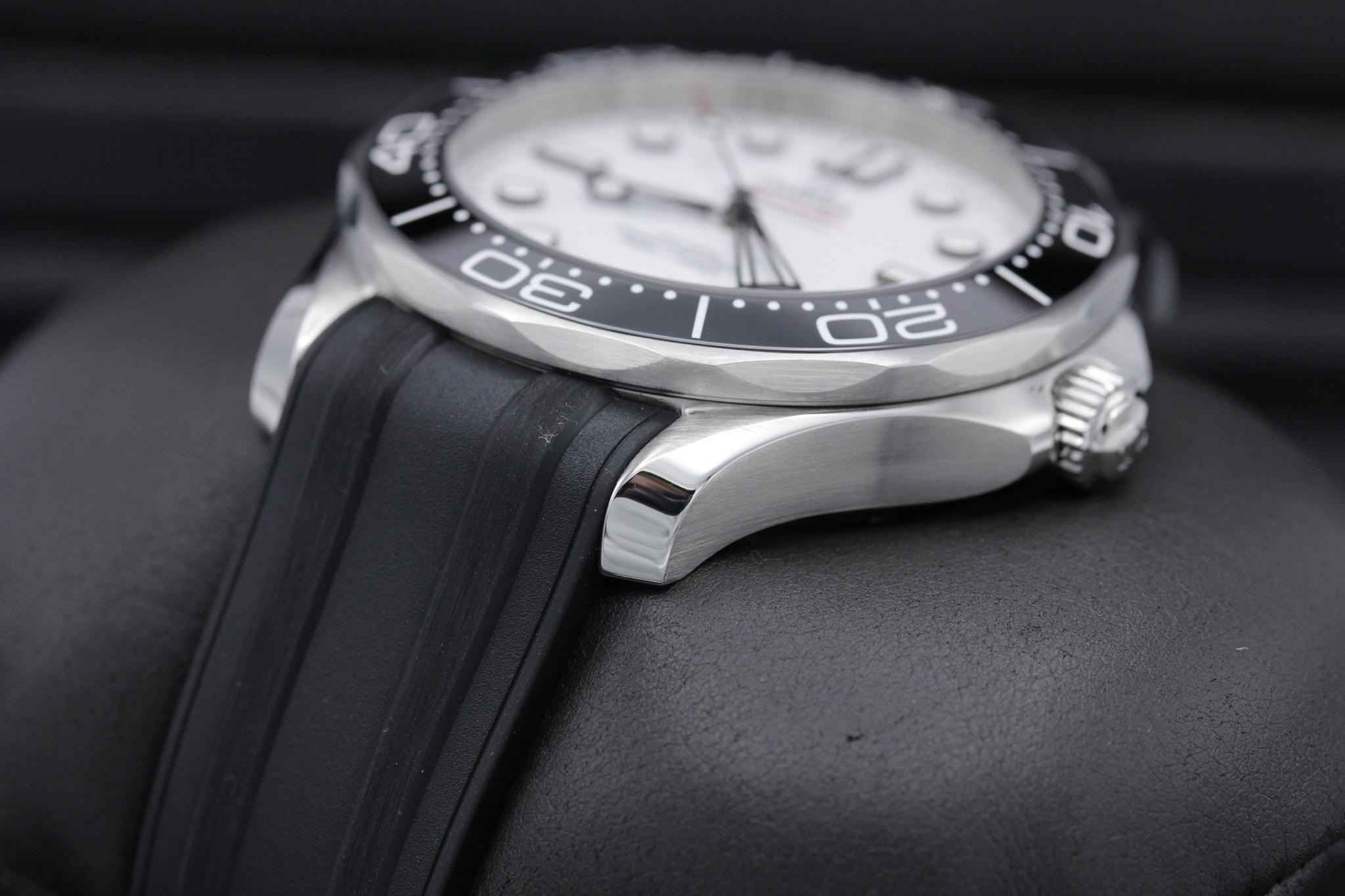 Watch Image 2