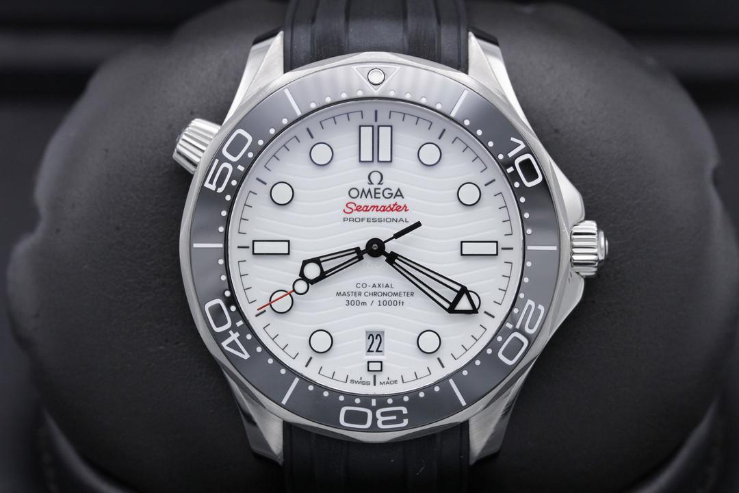 Omega Seamaster 300m 210.32.42.20.04.001