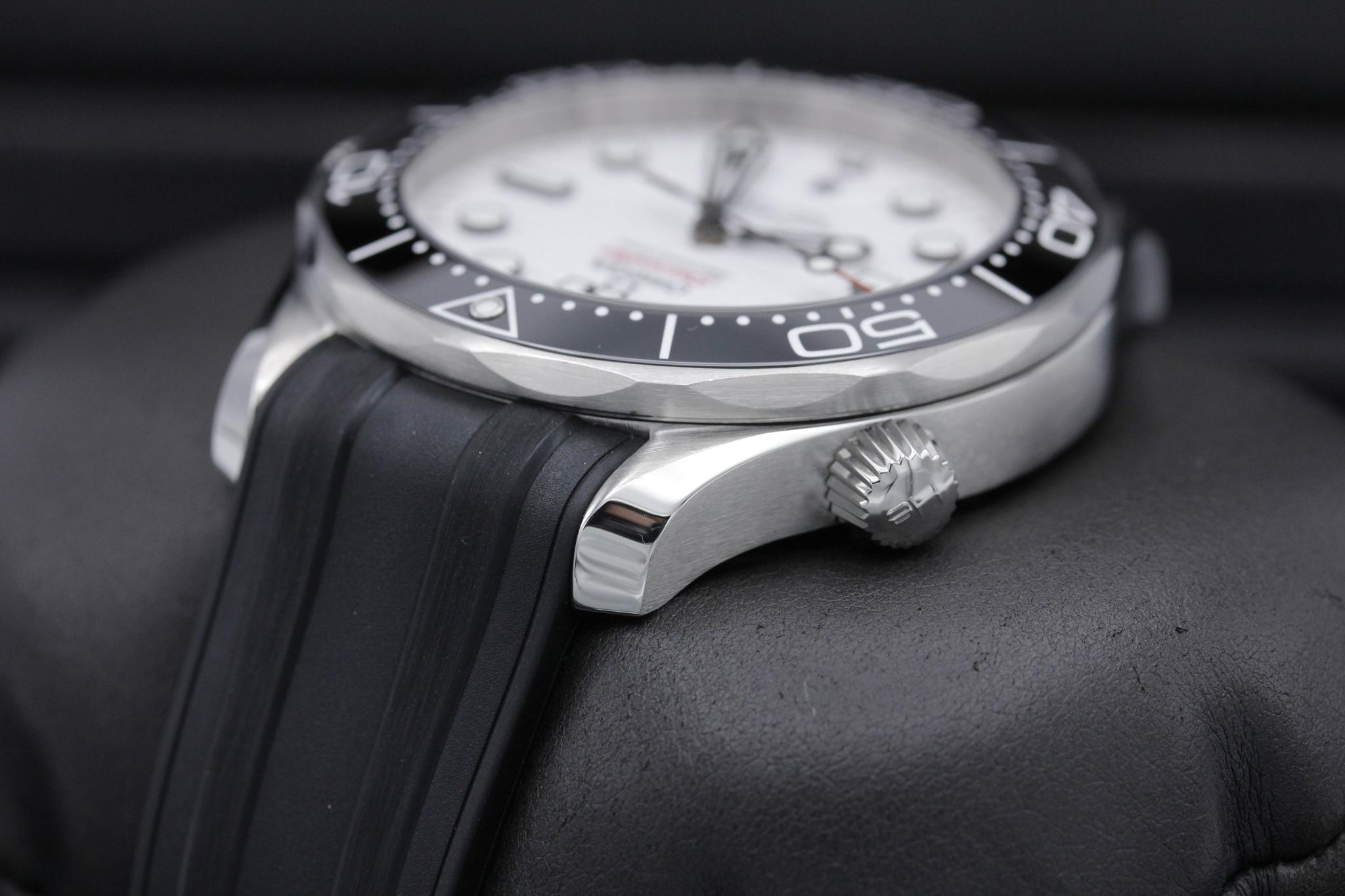 Watch Image 5