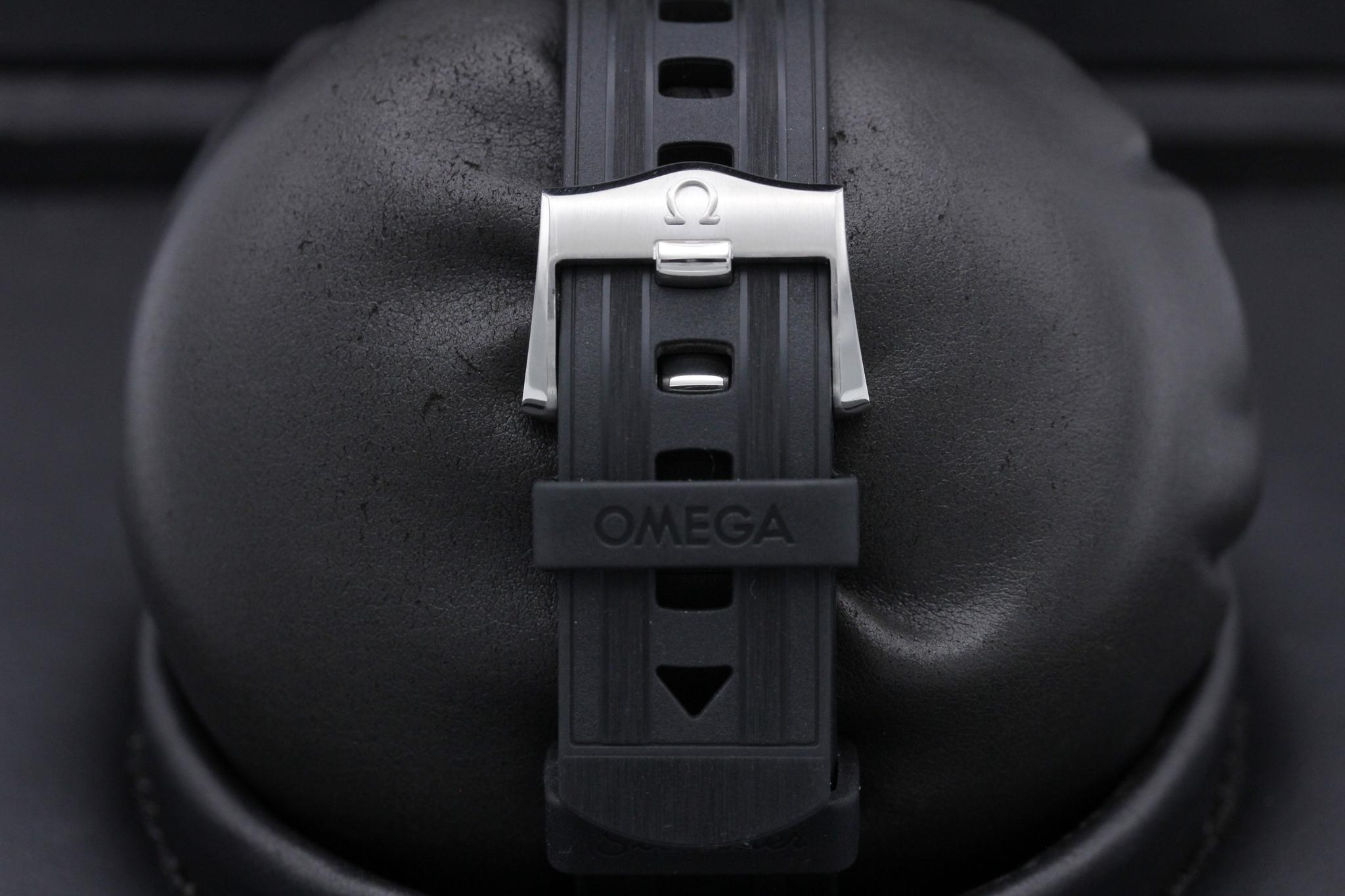 Watch Image 8