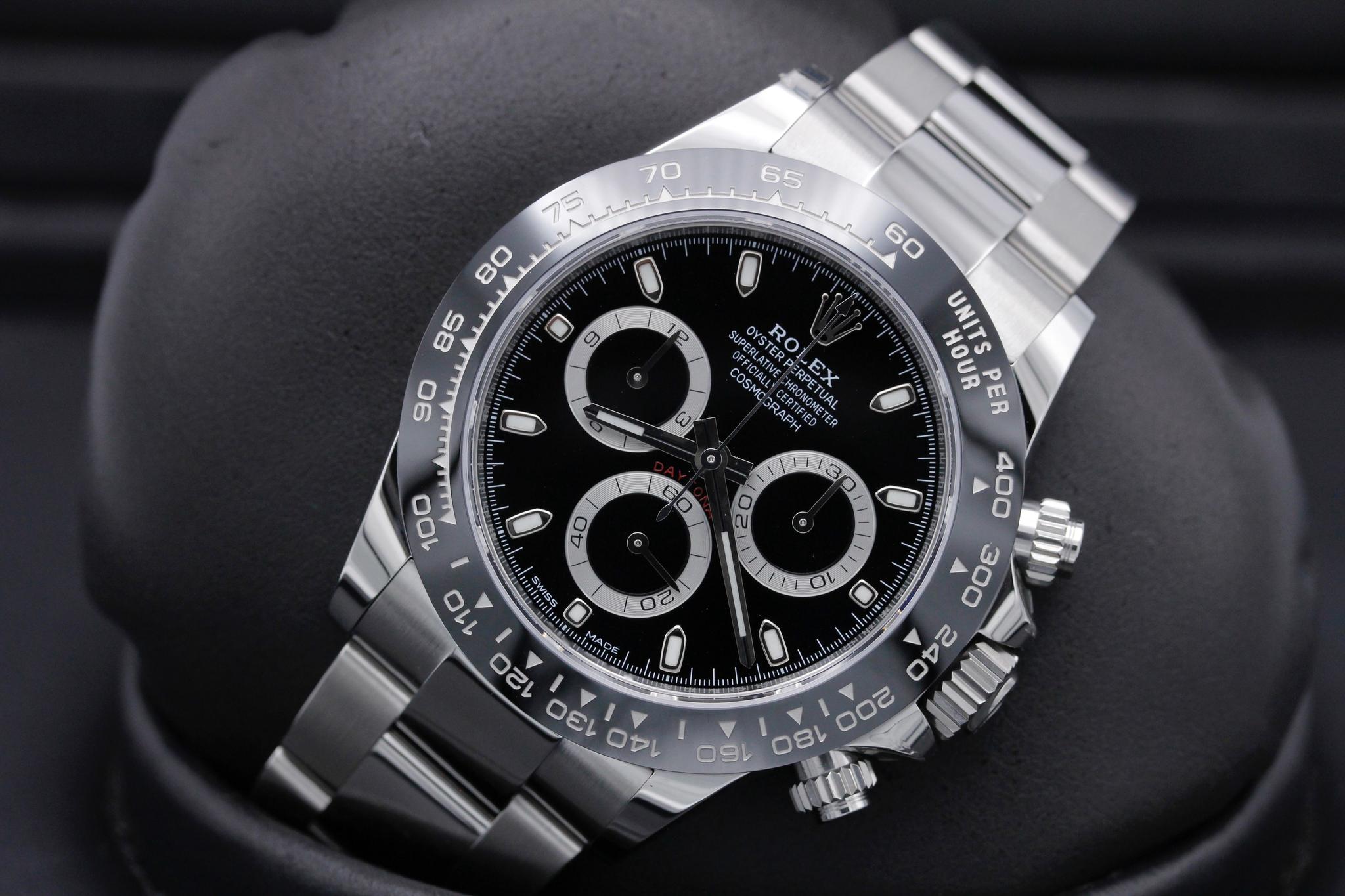 Watch Image 10