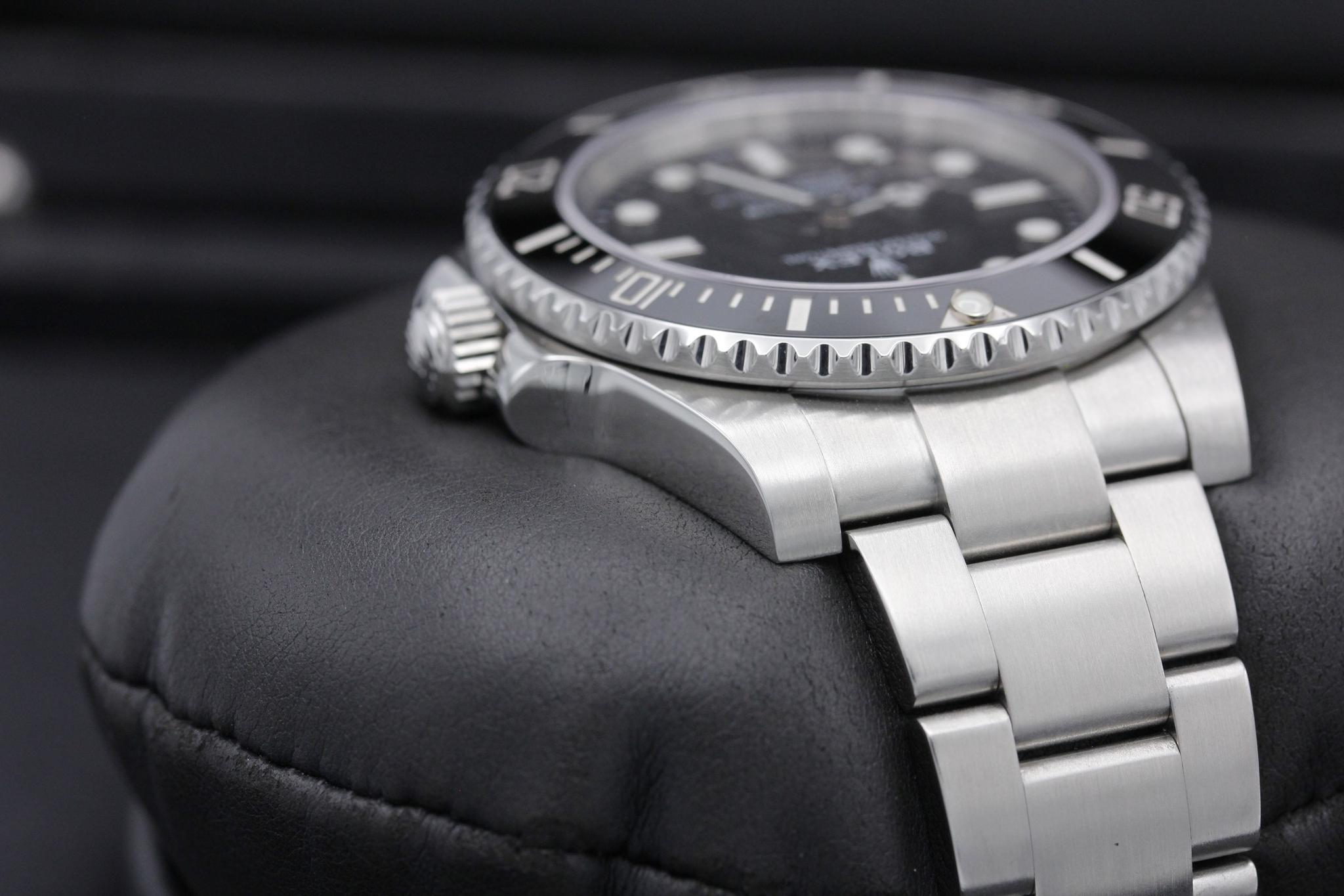 Watch Image 4