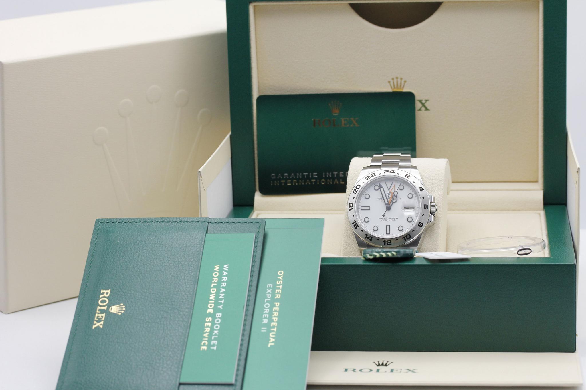 Watch Image 11